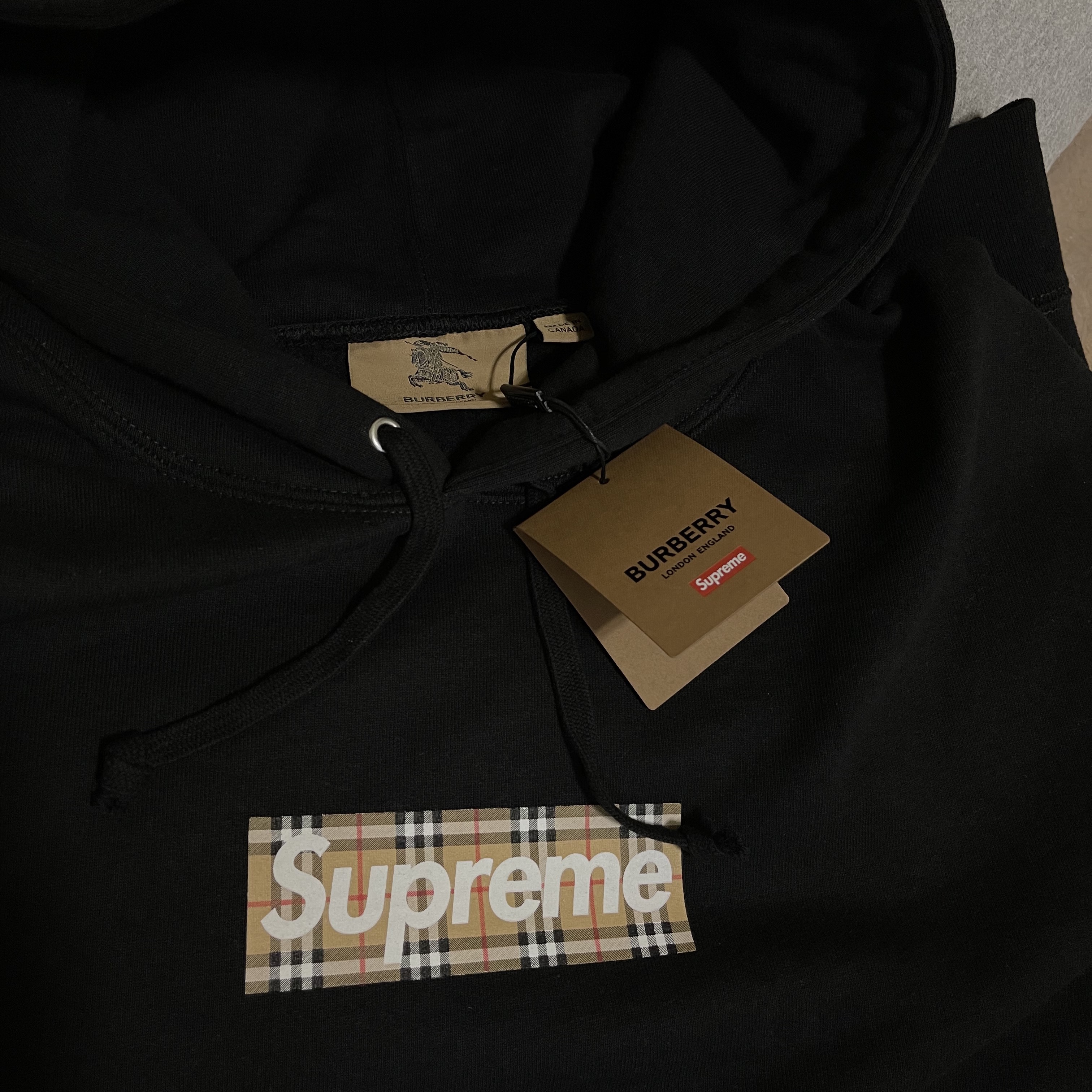 Supreme x Burberry Box Logo Hooded Sweatshirt Black - 22SS 착용 스타일