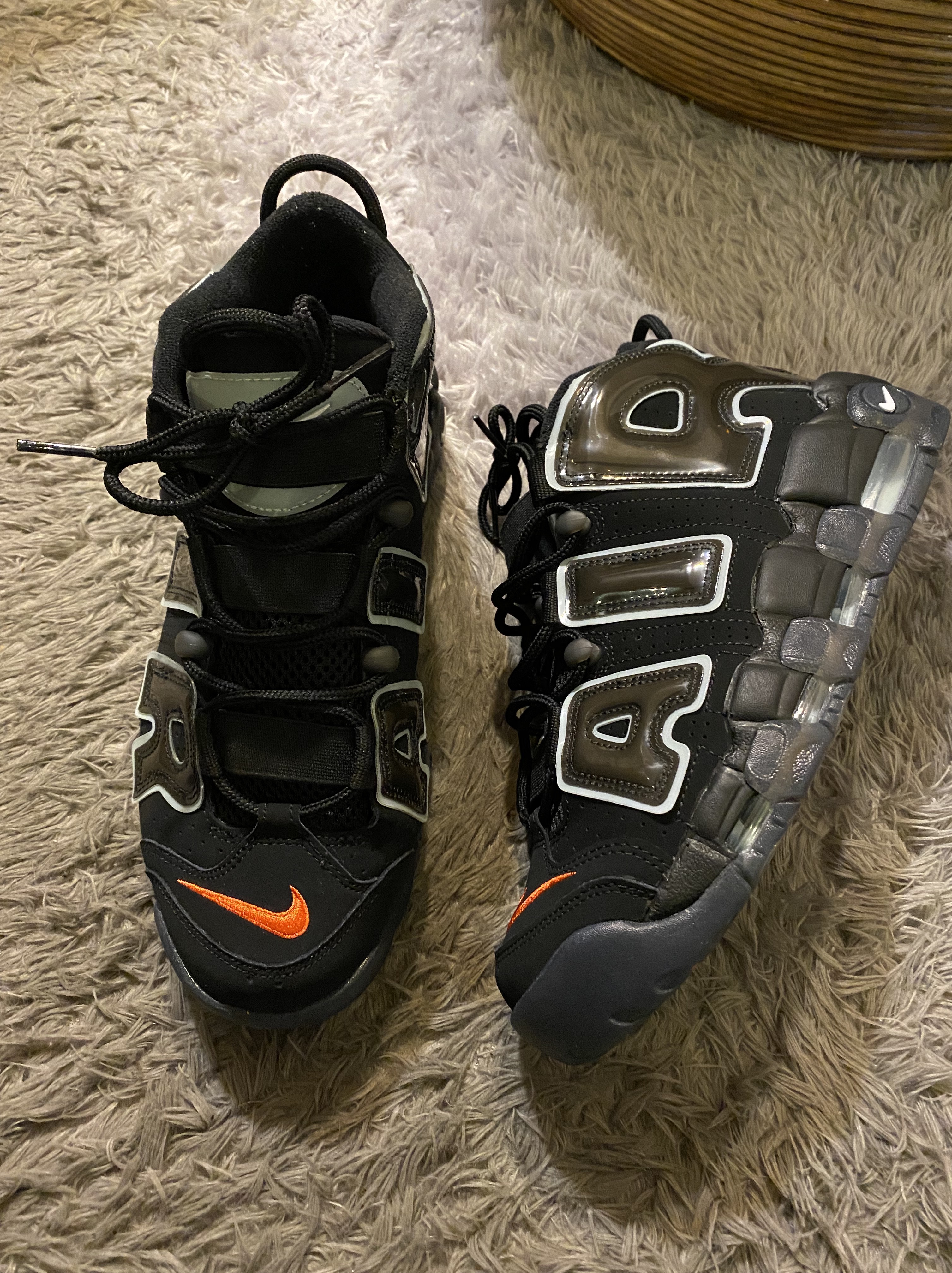 Nike Air More Uptempo 96 Maximum Volume 착용 스타일