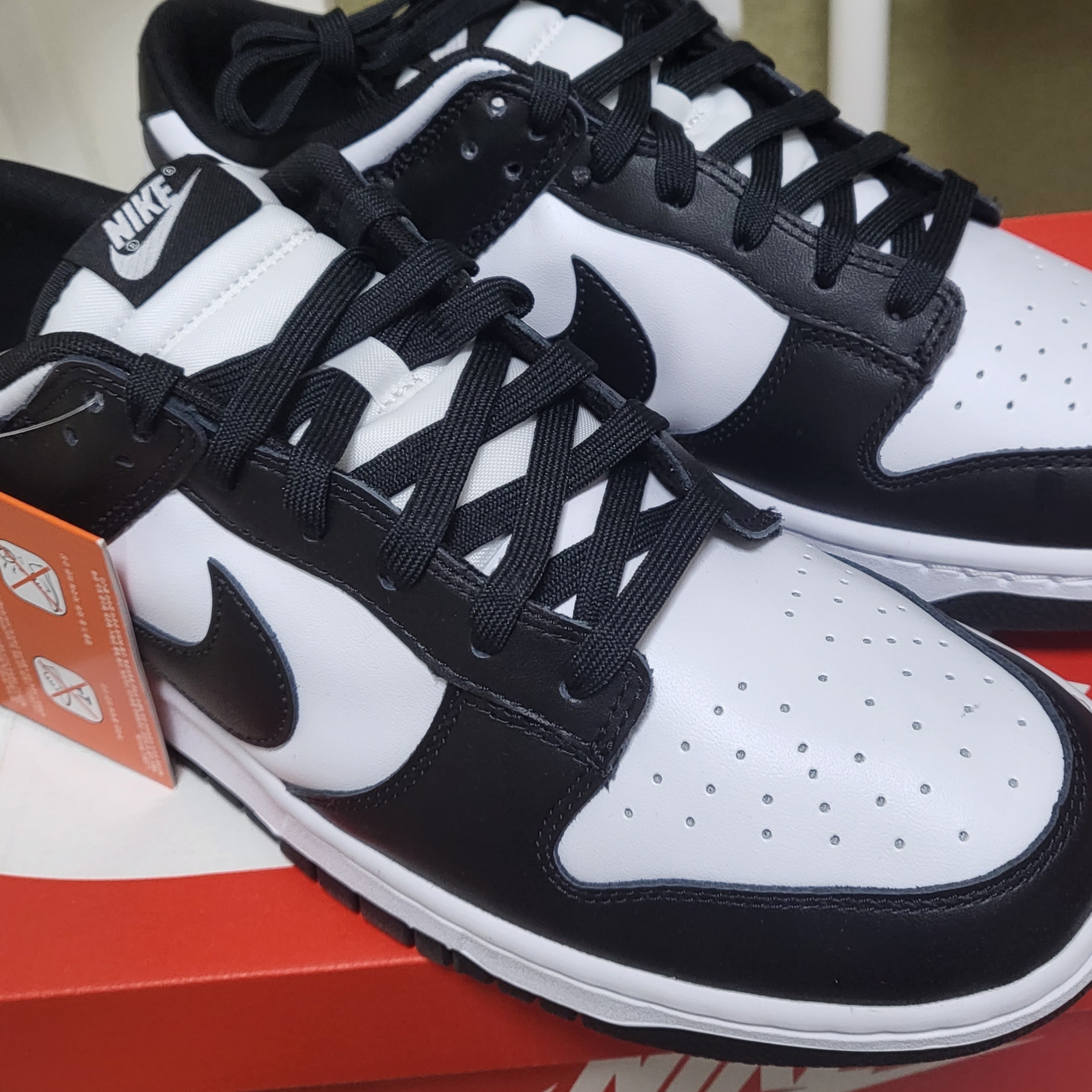 Nike Dunk Low Retro Black 착용 스타일