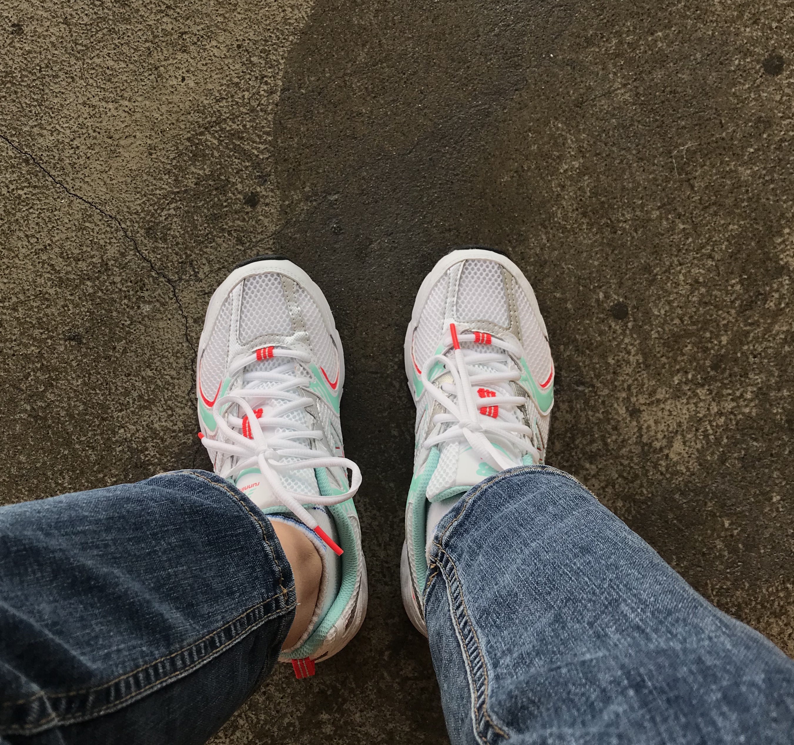 New Balance 530 White Turquoise 착용 스타일