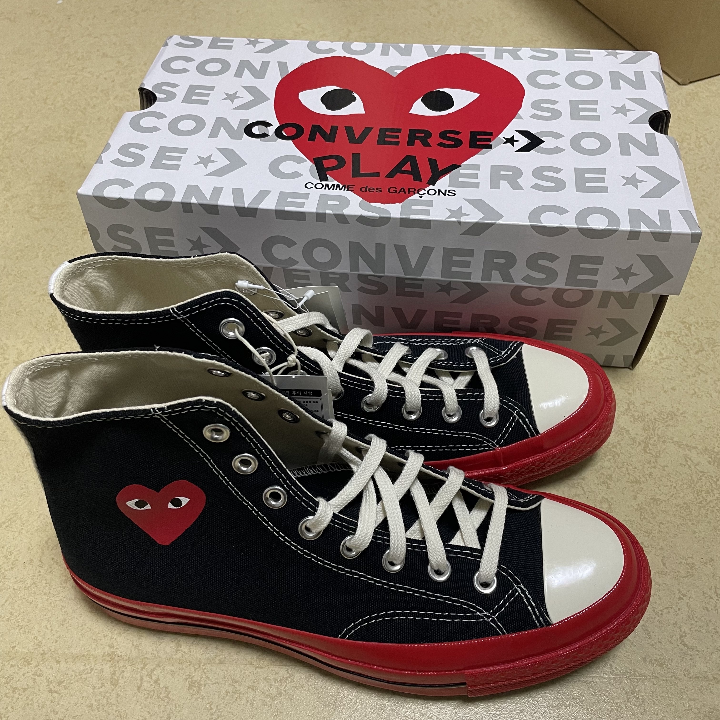 Converse x Play Comme des Garcons Chuck 70 Hi Black 착용 스타일