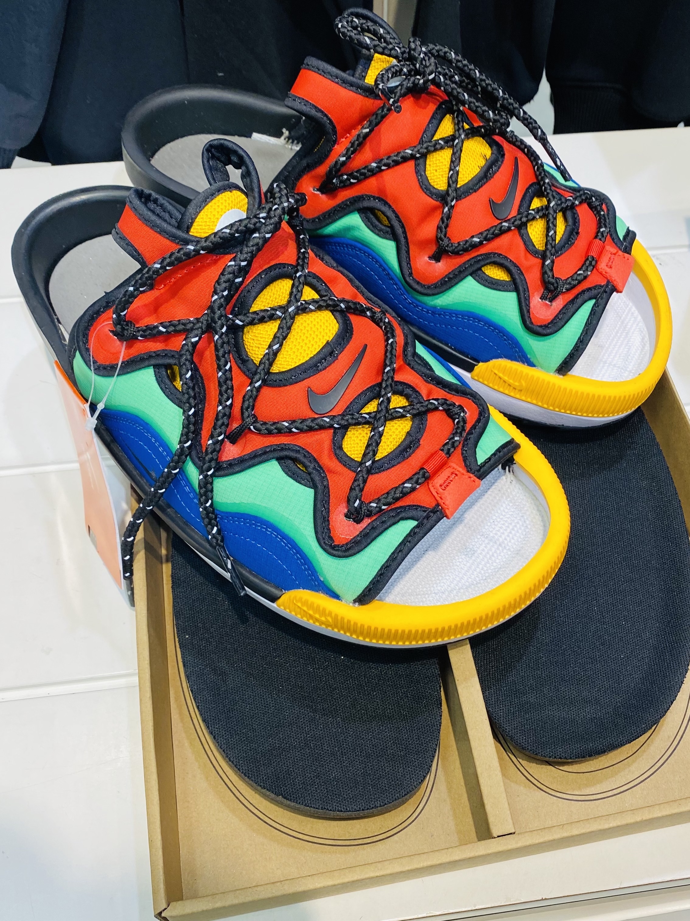 Nike x UNO Offline 2.0 PRM QS Multi-Color 착용 스타일