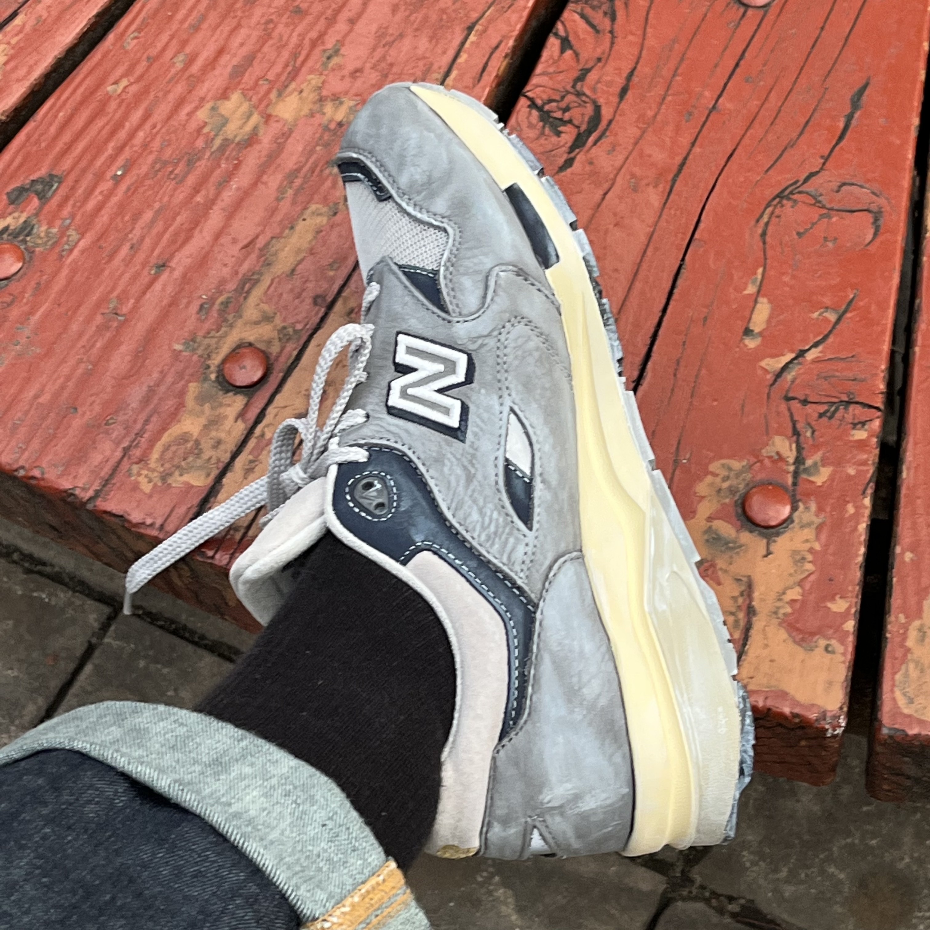 New Balance 1600 Premium Vintage Grey 착용 스타일 - 3