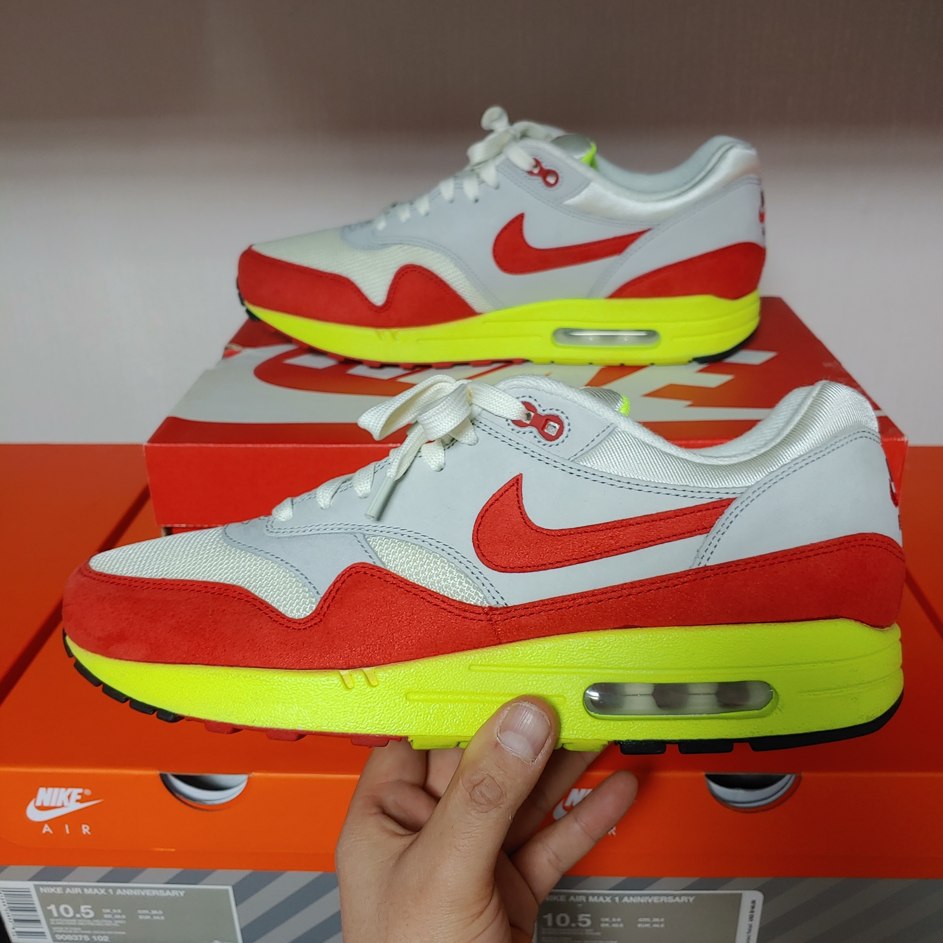 Nike Air Max 1 Premium QS Air Max Day 3.26 착용 스타일 - 2