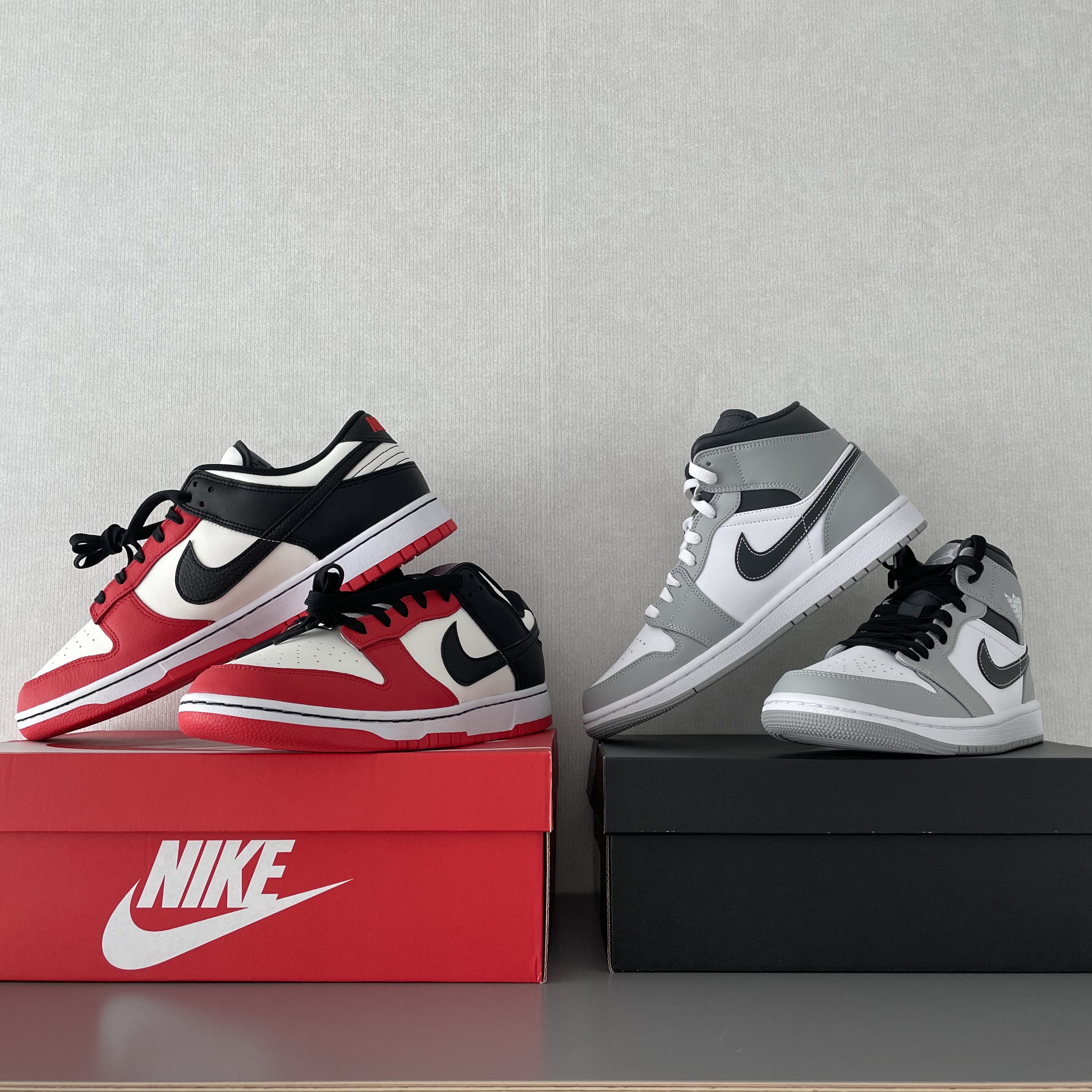 Nike x NBA Dunk Low Retro EMB Black and Chile Red, Jordan 1 Mid Light Smoke Grey Anthracite 착용 스타일