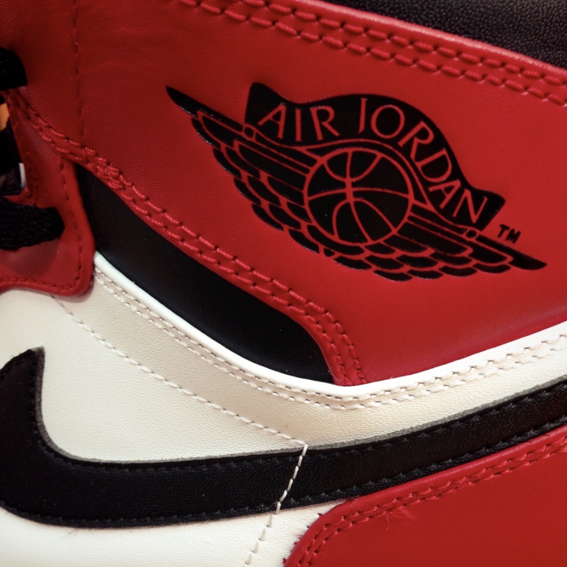 Jordan 1 Retro Chicago 2013, (GS) Jordan 1 Retro High OG Chicago 2013 착용 스타일 - 2