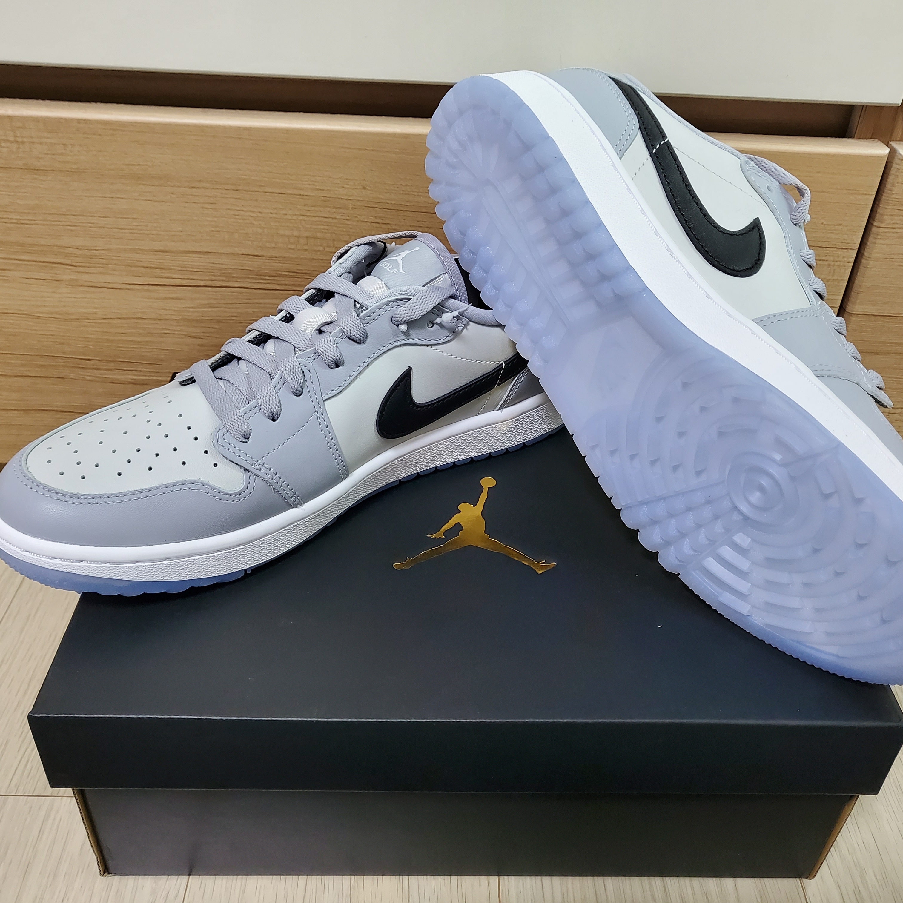 Jordan 1 Low Golf Wolf Grey 착용 스타일