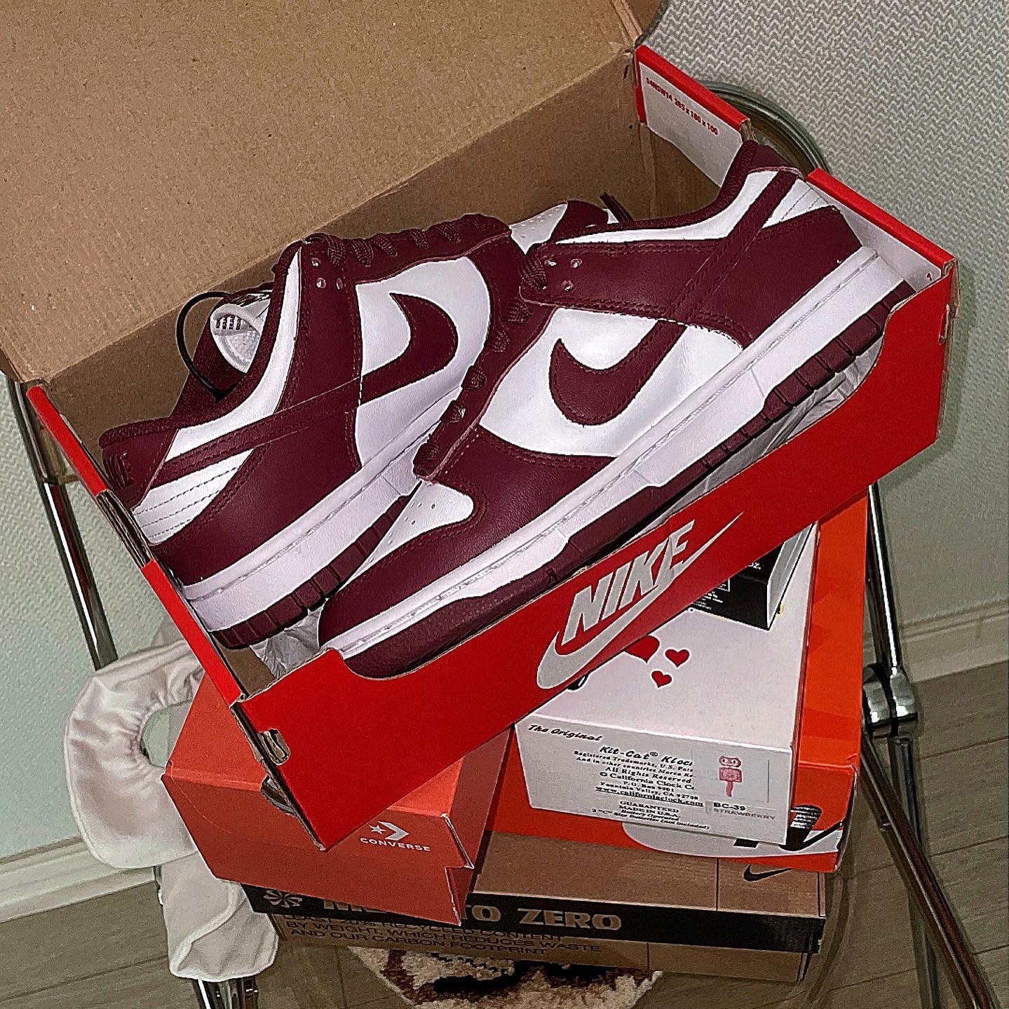 Nike Dunk Low Retro Team Red 착용 스타일