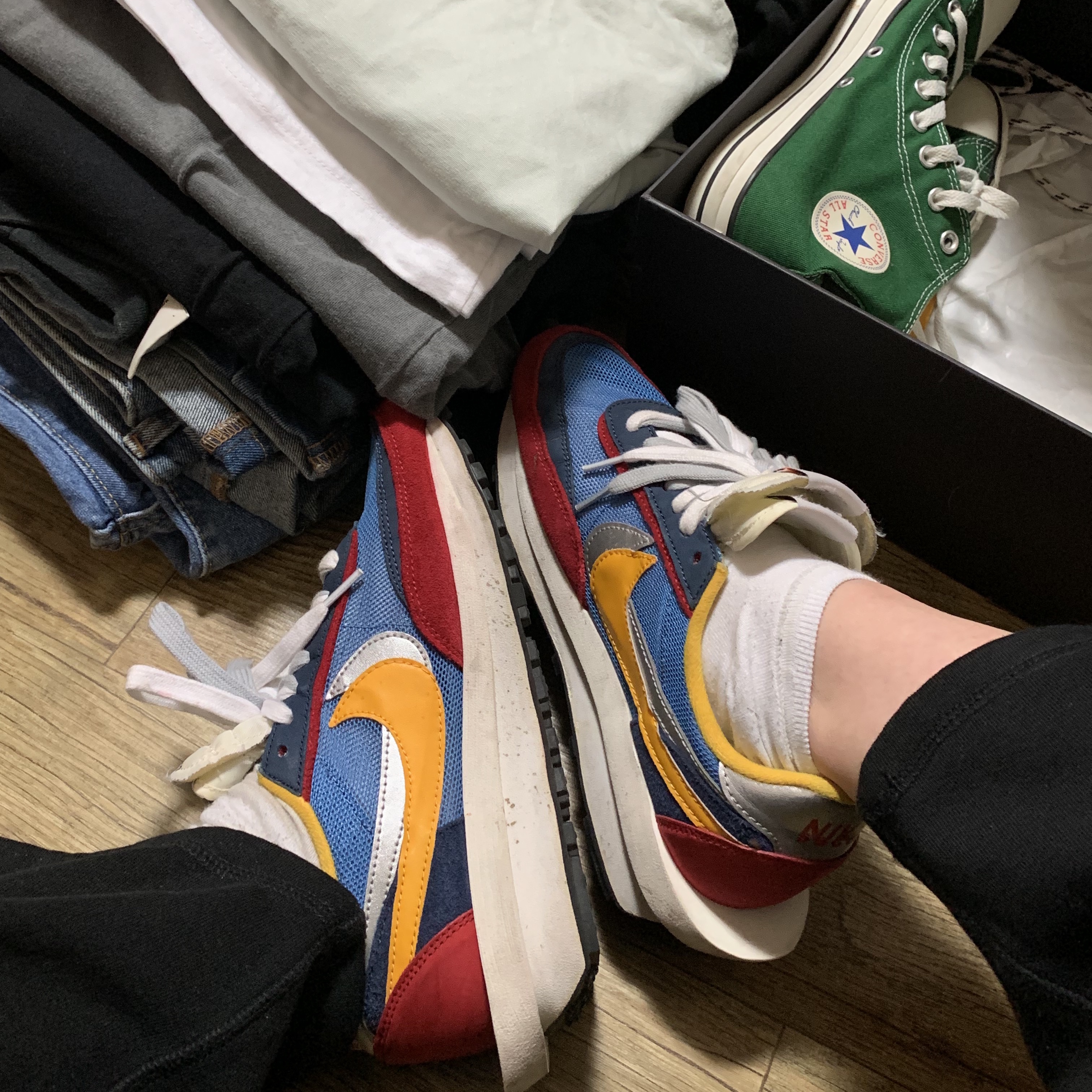Nike x Sacai LDWaffle Blue Multi 착용 스타일