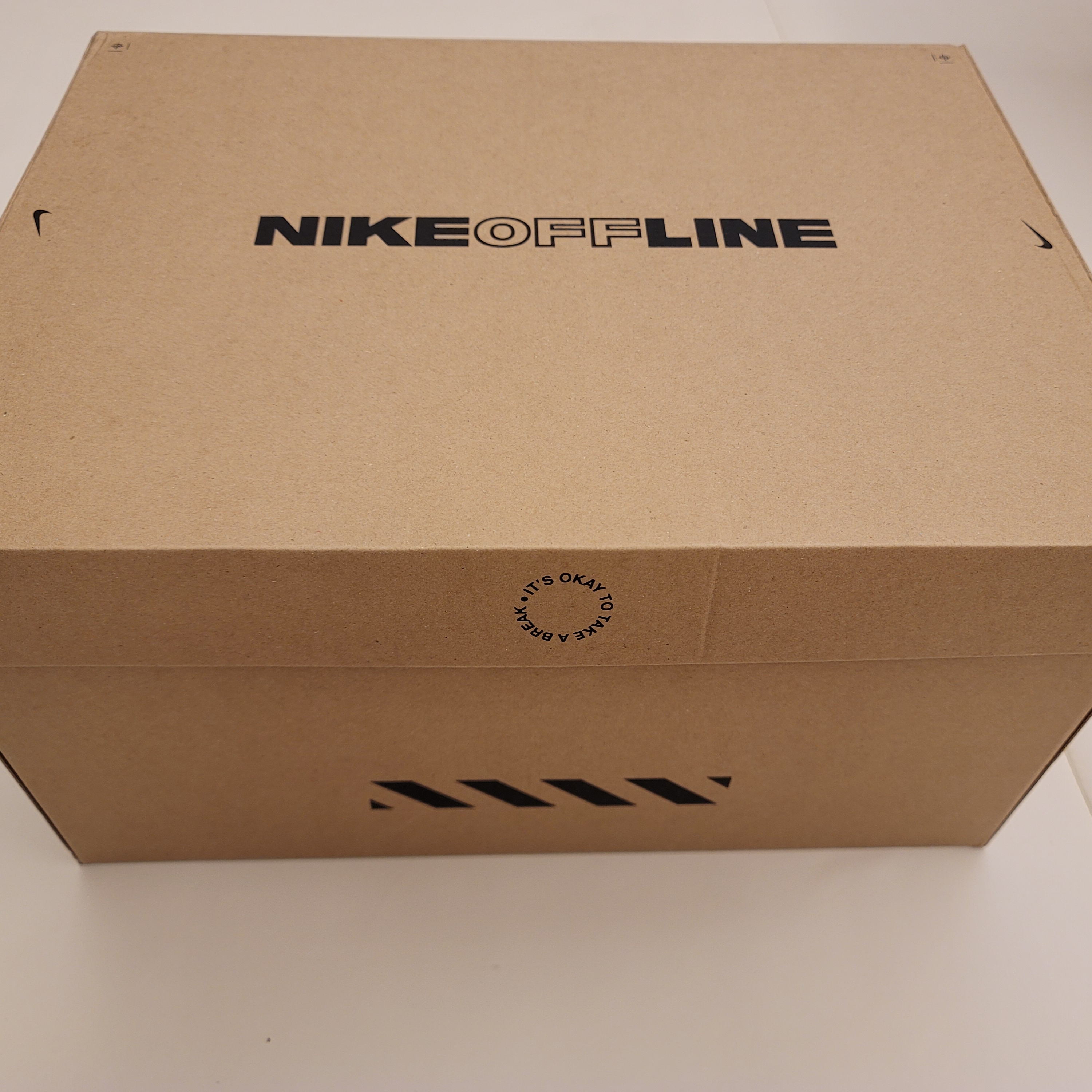 Nike x UNO Offline 2.0 PRM QS Multi-Color 착용 스타일 - 5