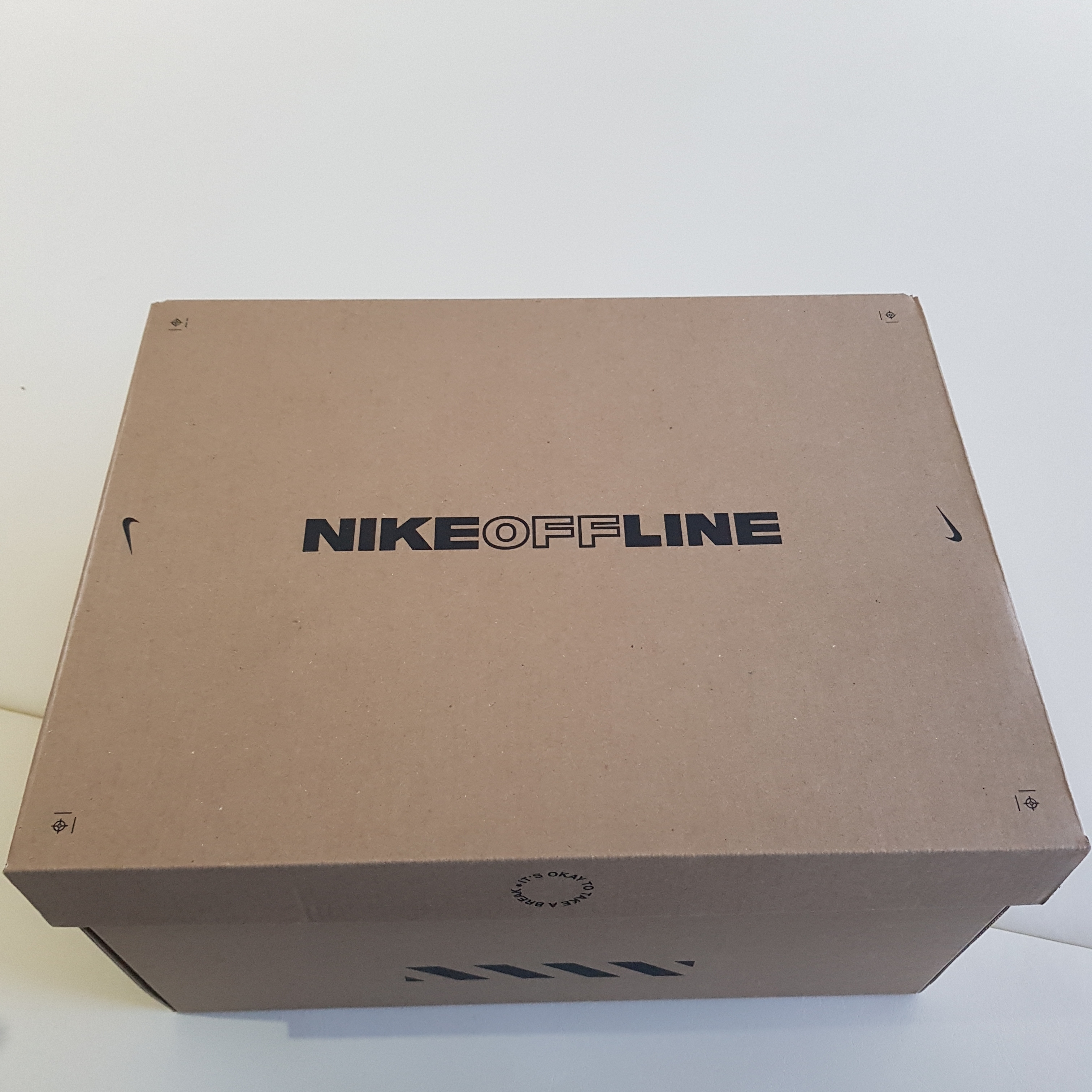 Nike x UNO Offline 2.0 PRM QS Multi-Color 착용 스타일 - 1