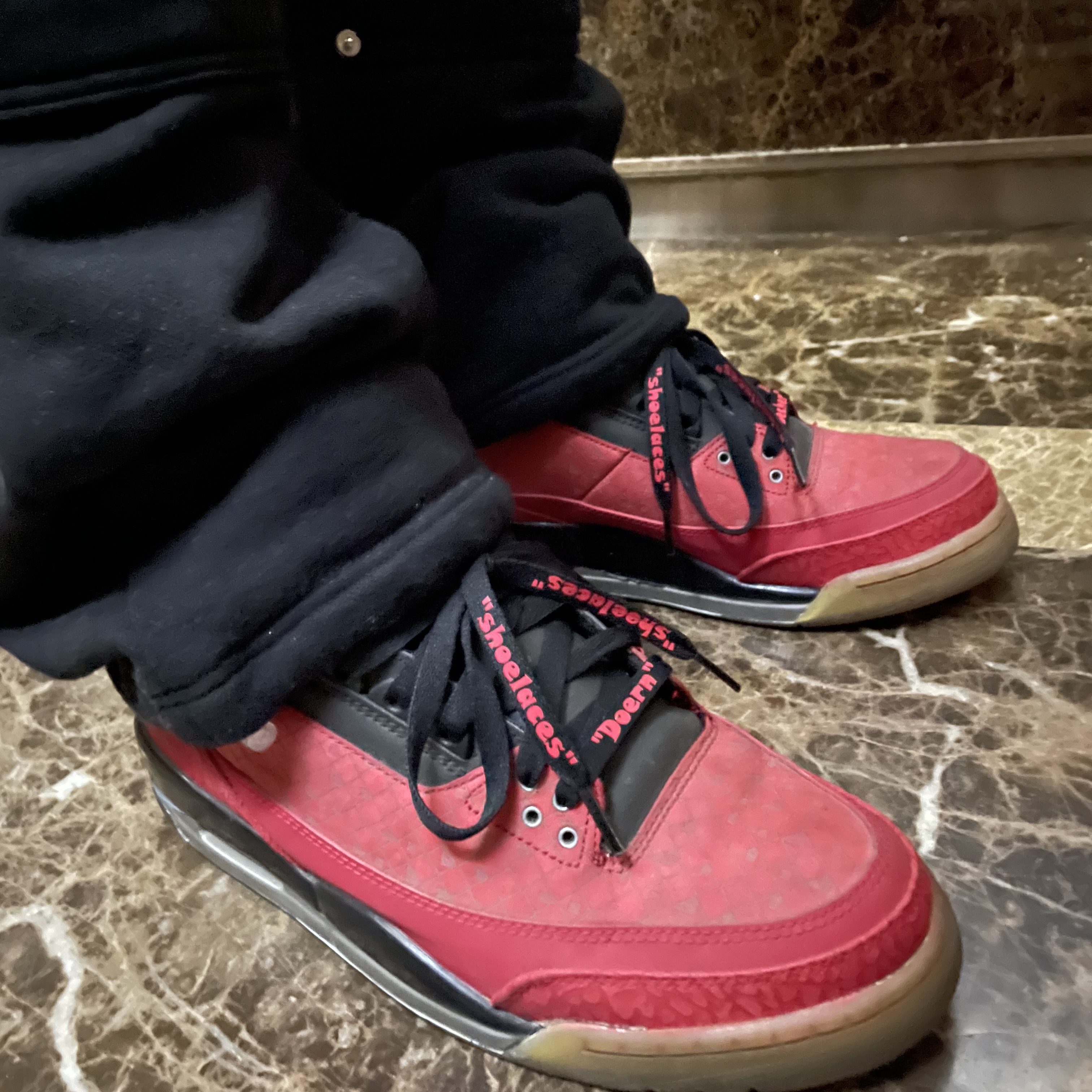 Jordan 3 Retro Doernbecher 2013 착용 스타일 - 3