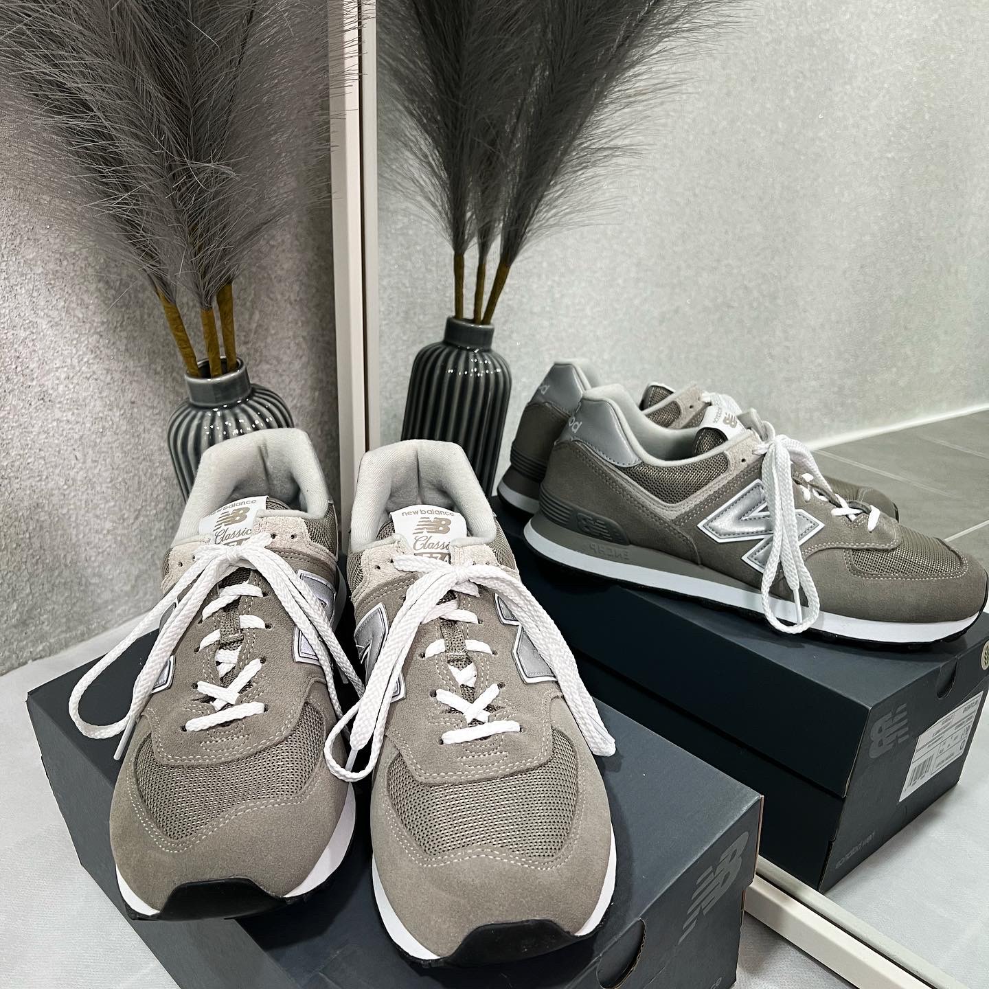 New Balance 574 Worn By Anyone Grey - D Standard 착용 스타일 - 2