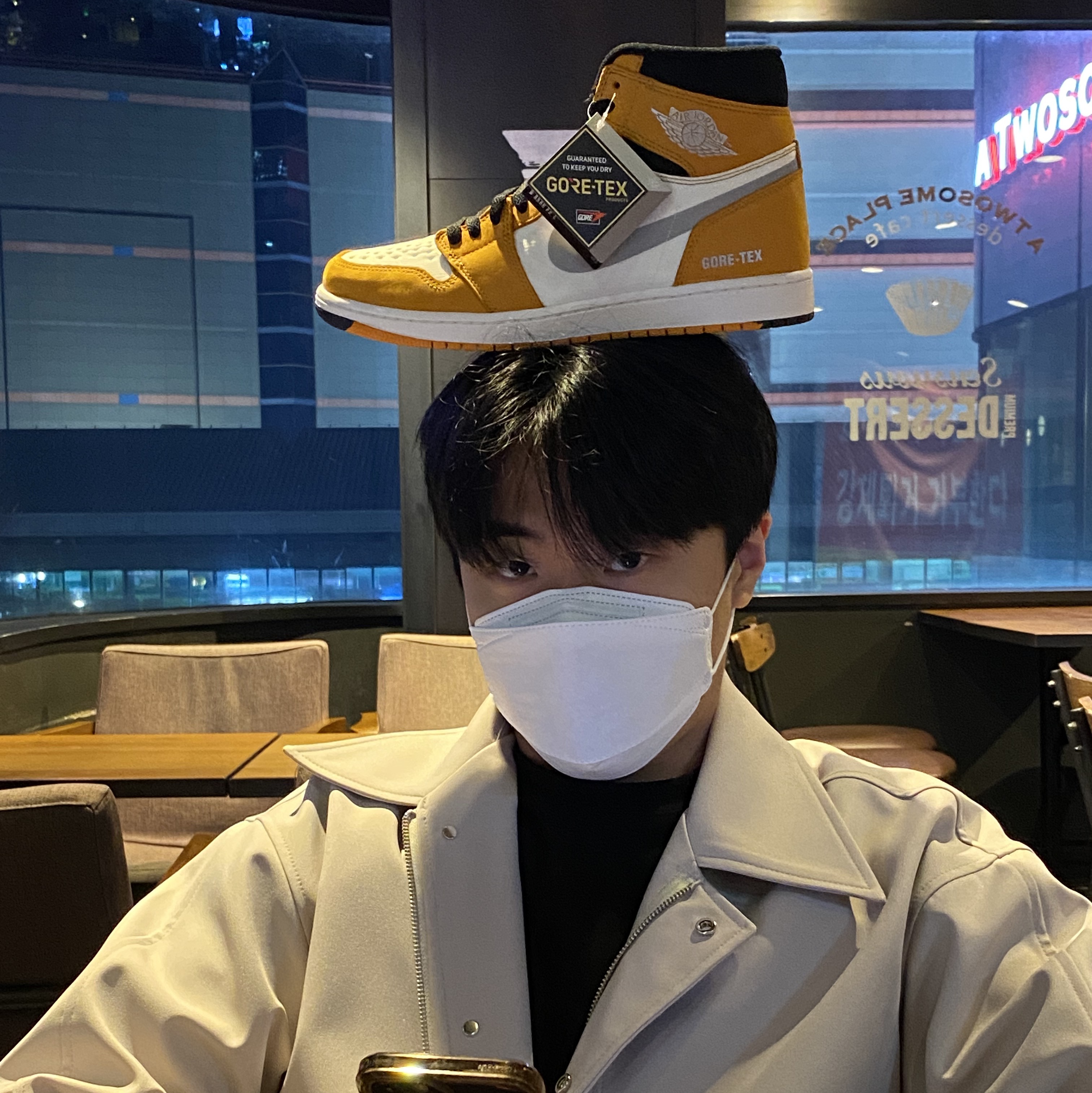Jordan 1 Element Gore-Tex Light Curry 착용 스타일
