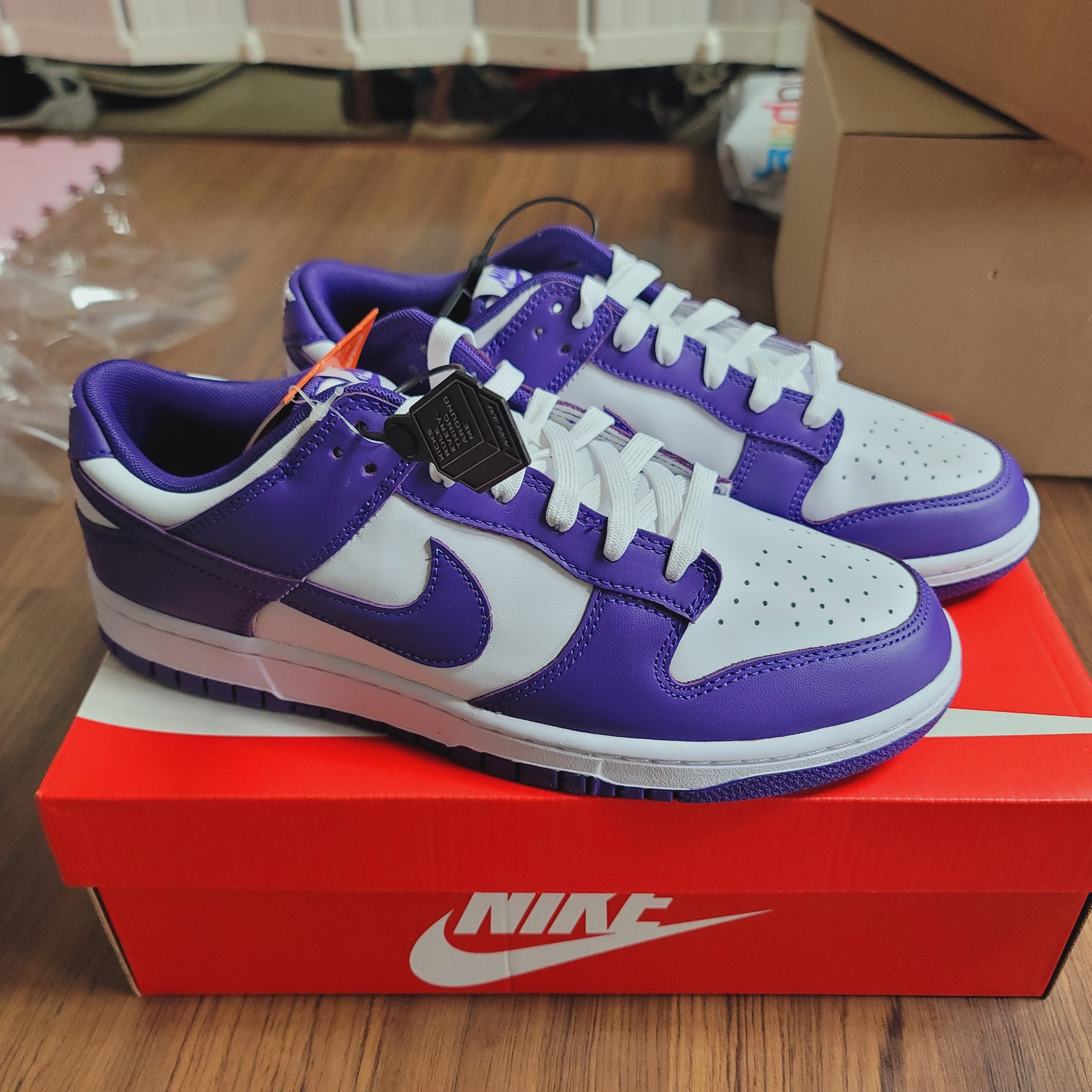 Nike Dunk Low Retro Championship Court Purple 착용 스타일 - 2