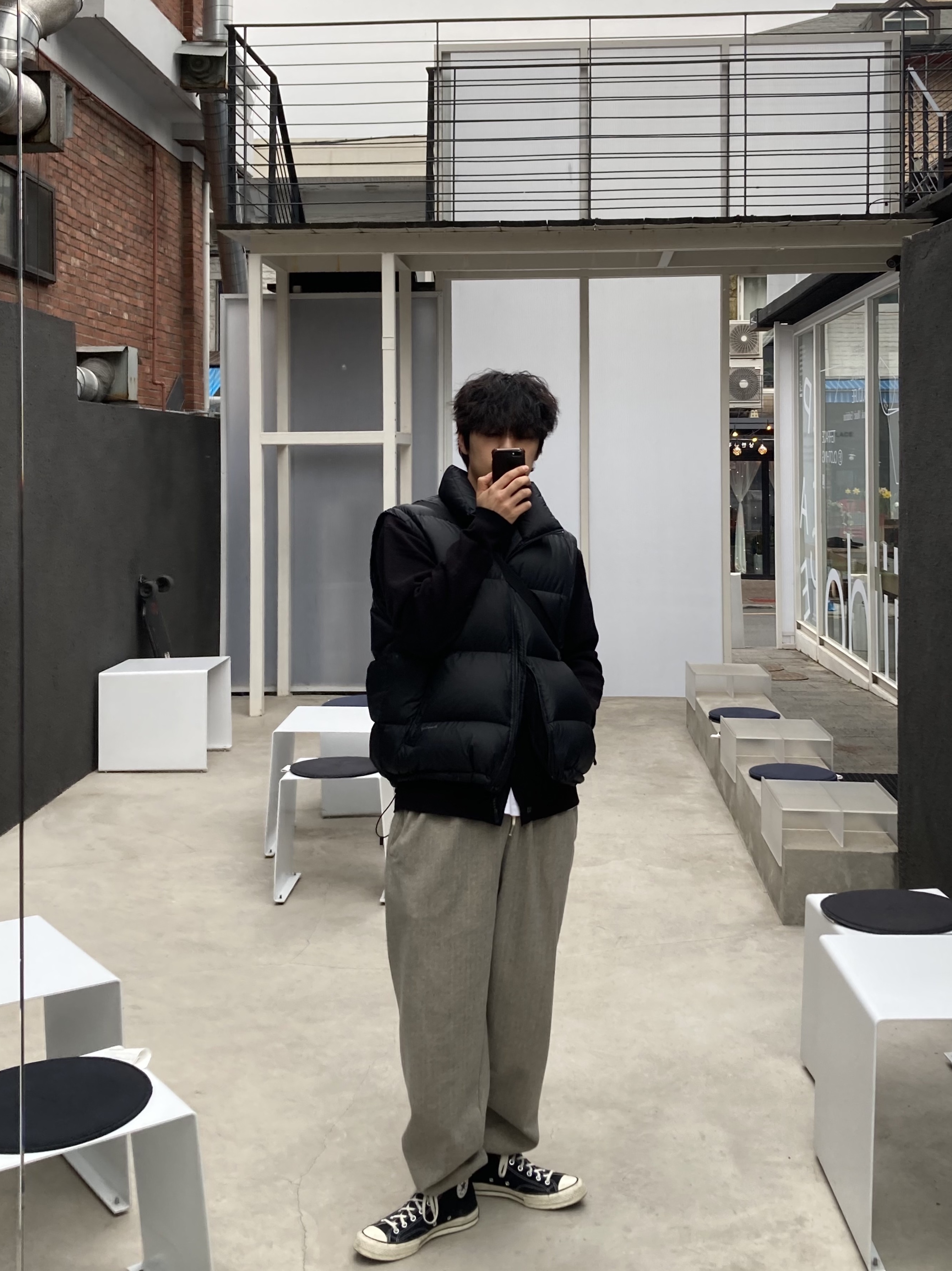 Converse Chuck 70 Hi Black 착용 스타일 - 1
