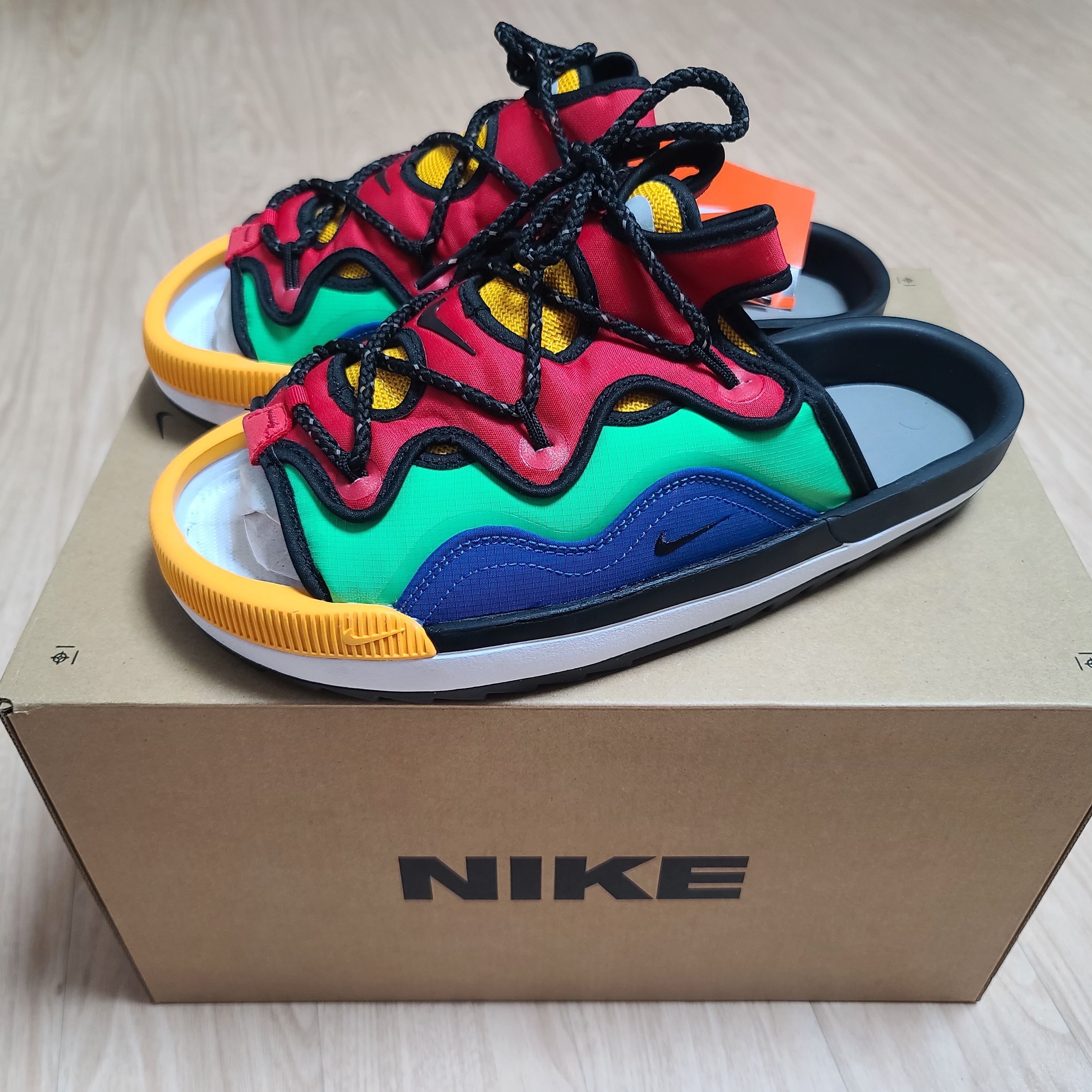 Nike x UNO Offline 2.0 PRM QS Multi-Color 착용 스타일