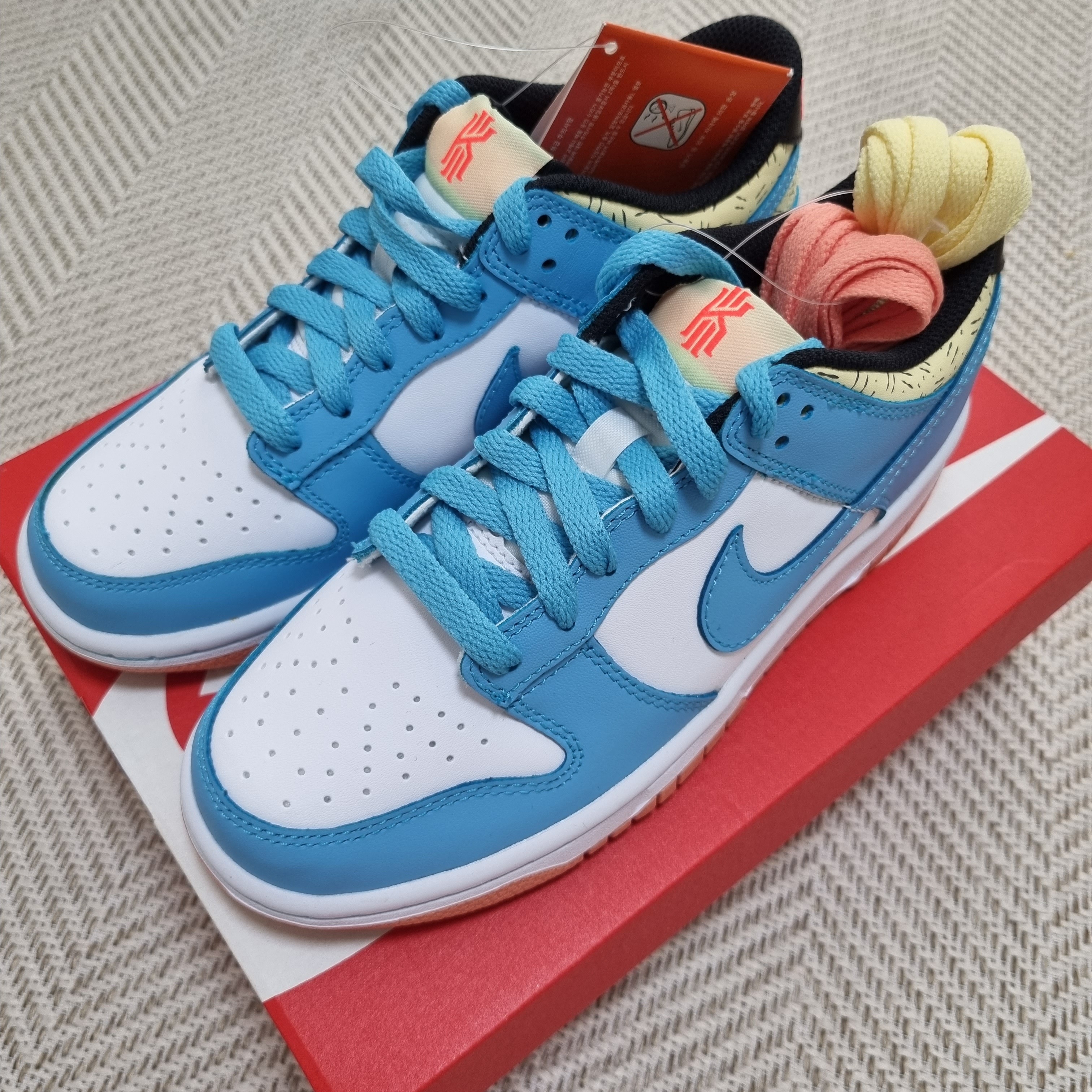 (GS) Nike x Kyrie Dunk Low SE Baltic Blue 착용 스타일 - 1