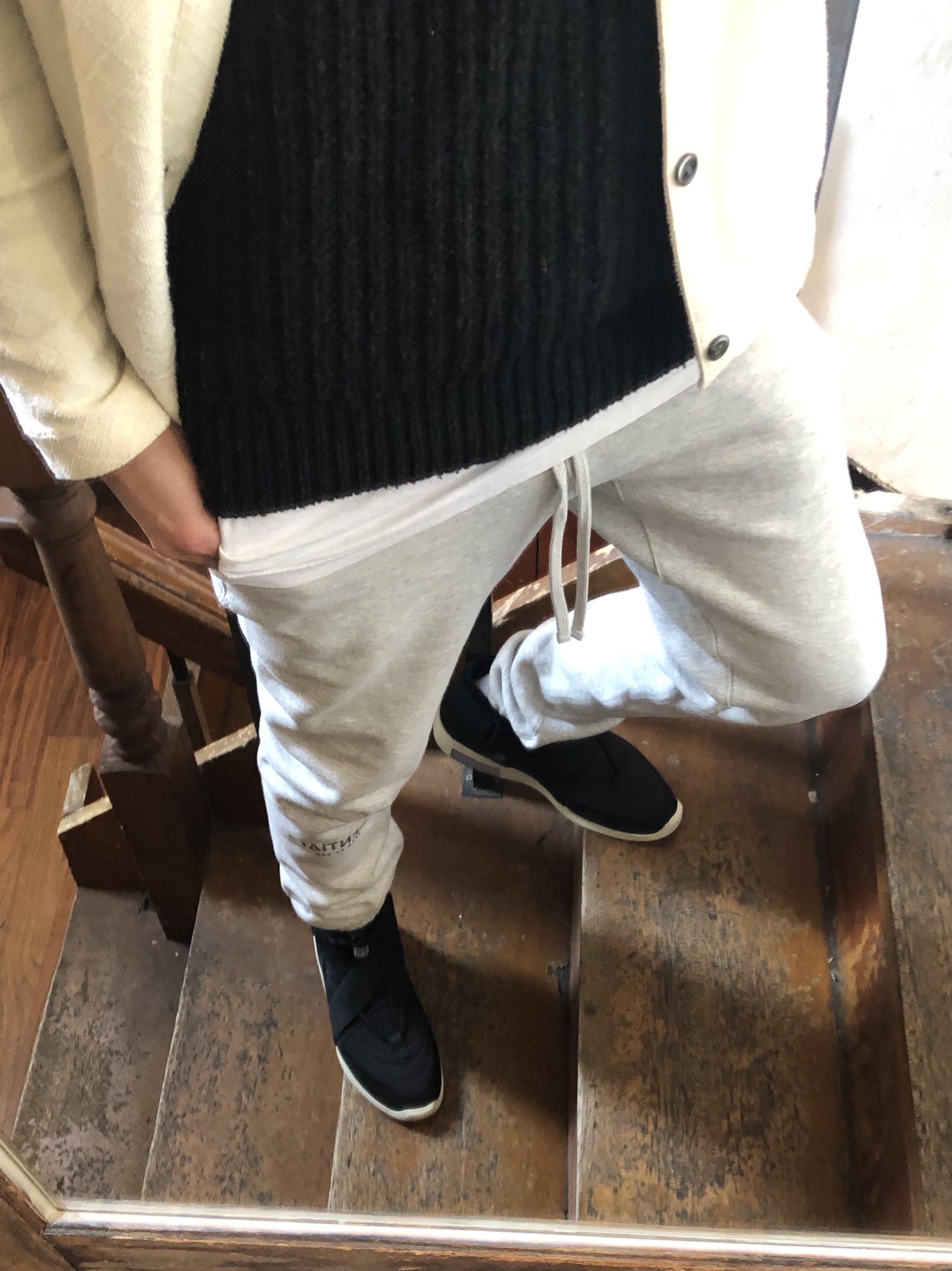 Nike x Fear of God Air Fear of God Raid Black 착용 스타일 - 4