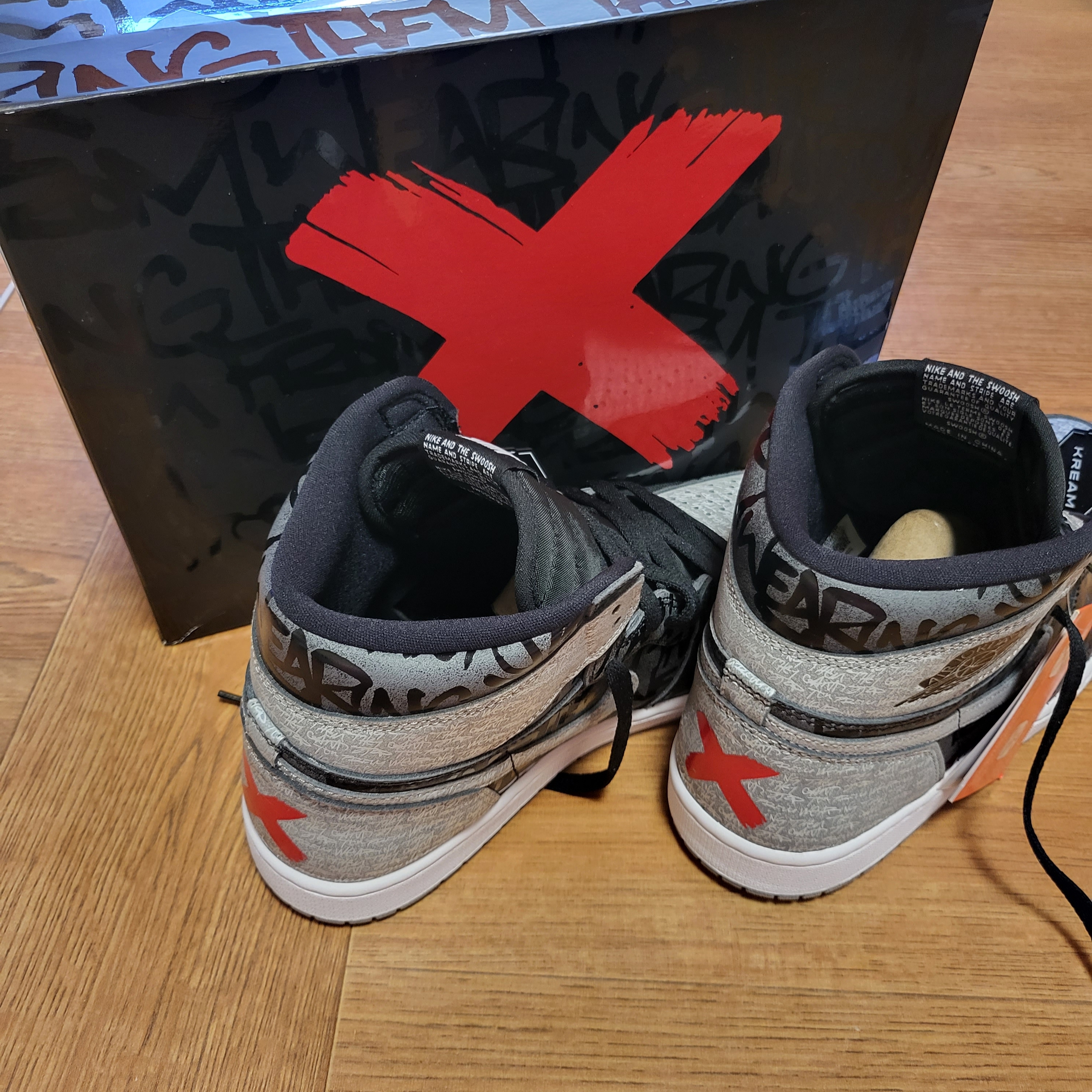 Jordan 1 Retro High OG Rebellionaire, Jordan 1 High Hall Of Fame 착용 스타일 - 2