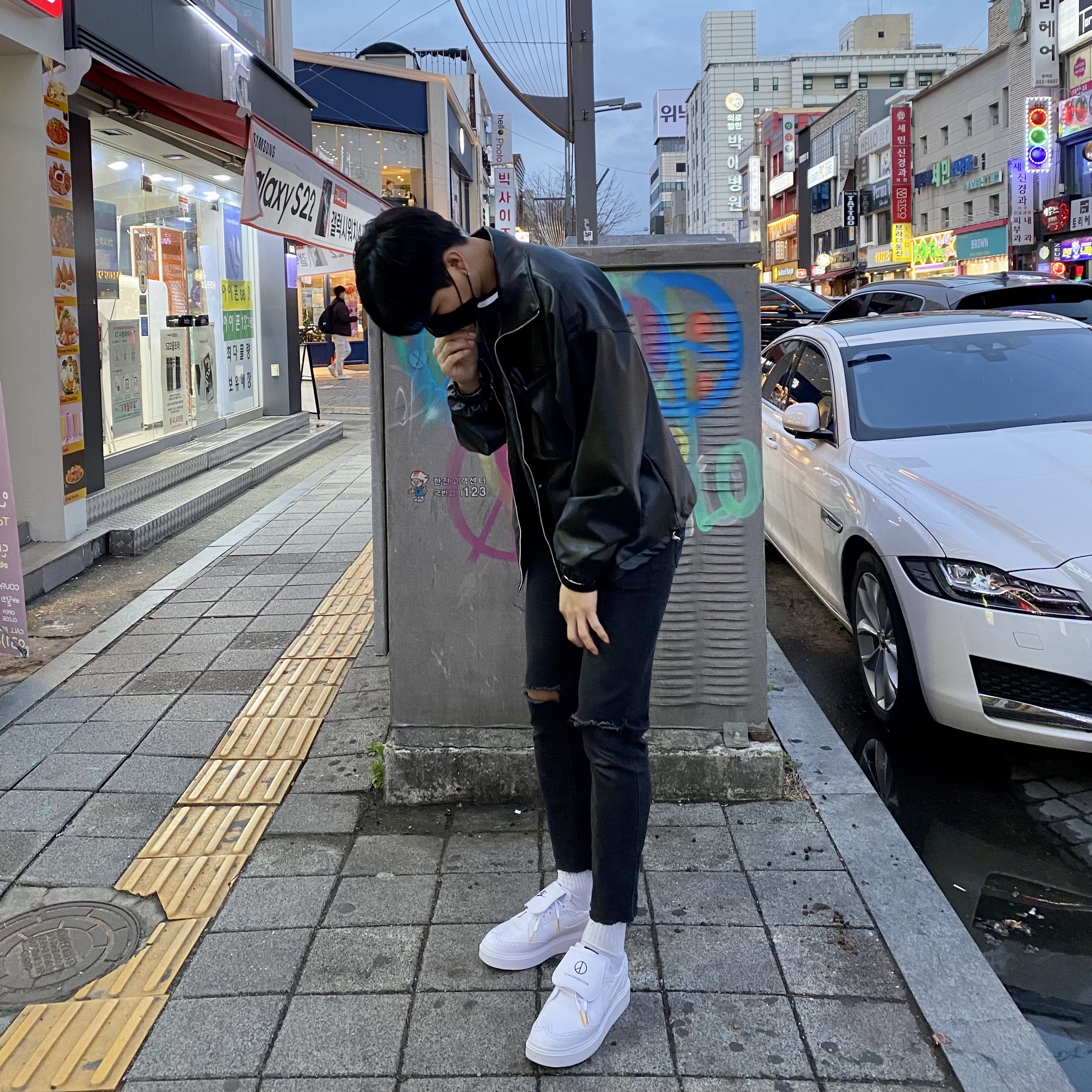 Nike x Peaceminusone Kwondo1 White 착용 스타일 - 3