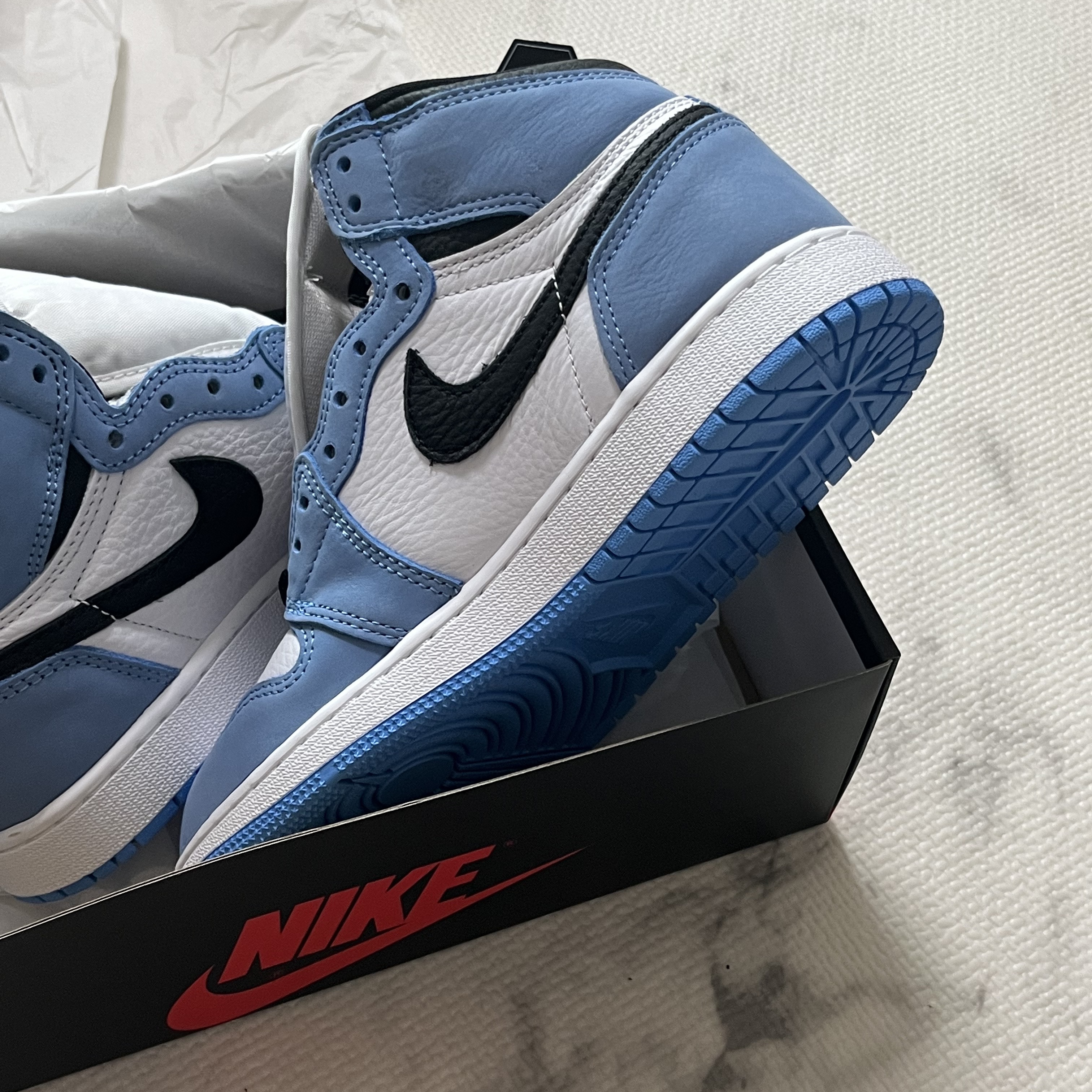 (GS) Jordan 1 Retro High OG University Blue 착용 스타일