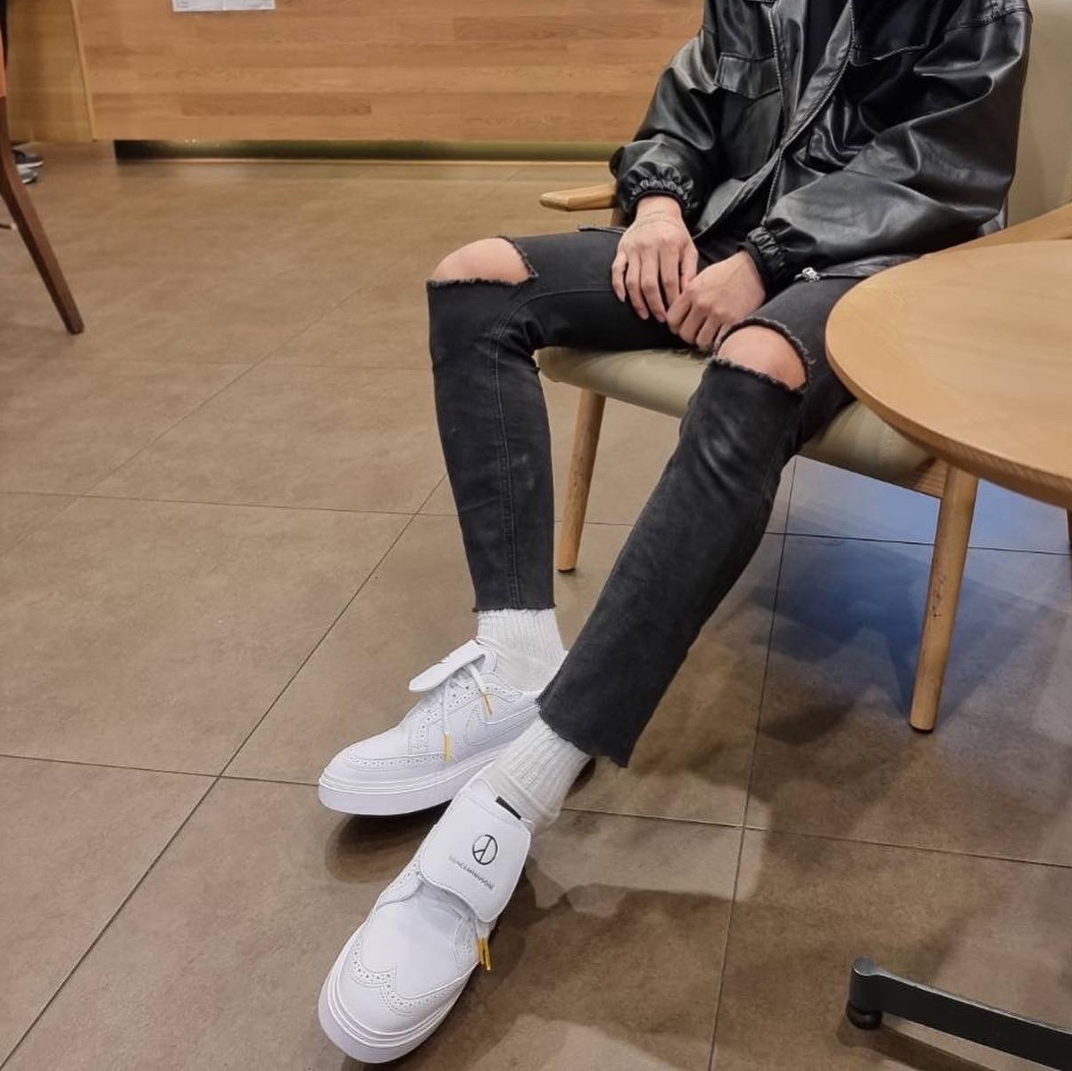 Nike x Peaceminusone Kwondo1 White 착용 스타일 - 2