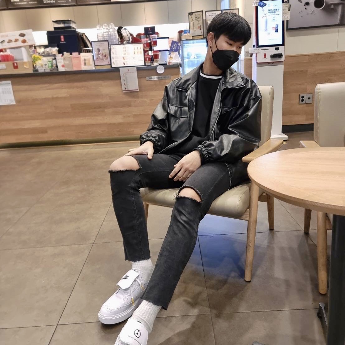 Nike x Peaceminusone Kwondo1 White 착용 스타일 - 1