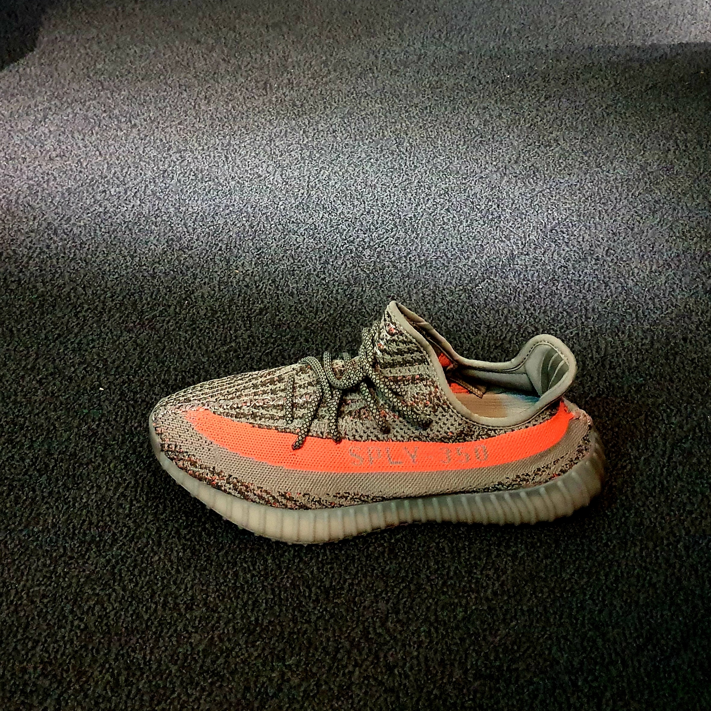 Adidas Yeezy Boost 350 V2 Beluga - Reflective 착용 스타일