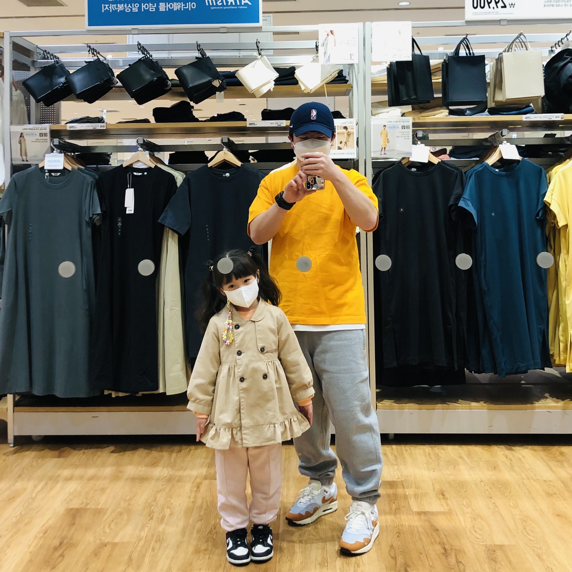 Nike NRG Solo Swoosh Fleece Pants Dark Grey Heather - Asia, Nike x Patta Air Max 1 Monarch 착용 스타일