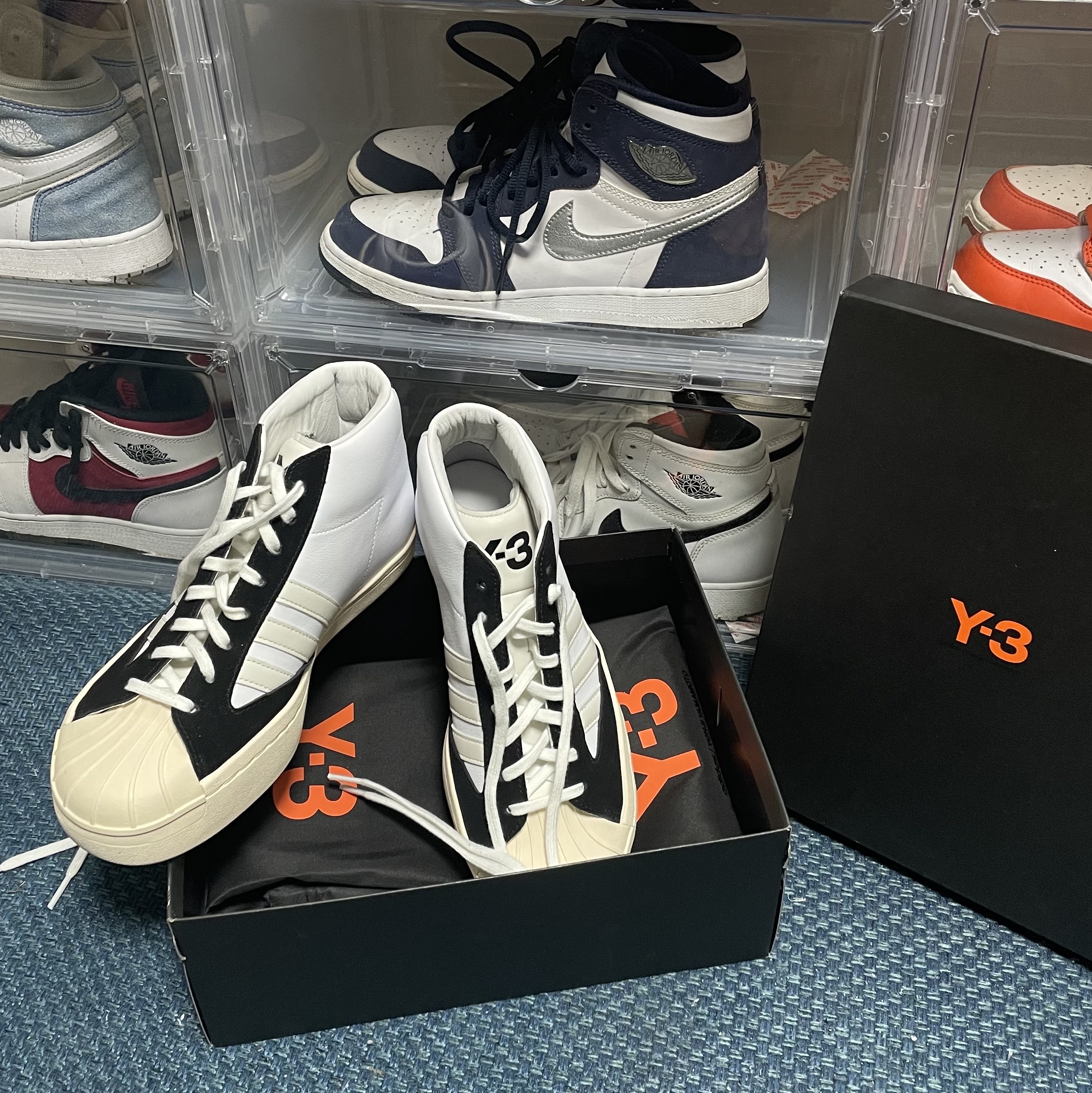 Y-3 Yohji Pro Cloud White Bold Blue, (GS) Jordan 1 Retro High OG CO.JP Midnight Navy 착용 스타일 - 2