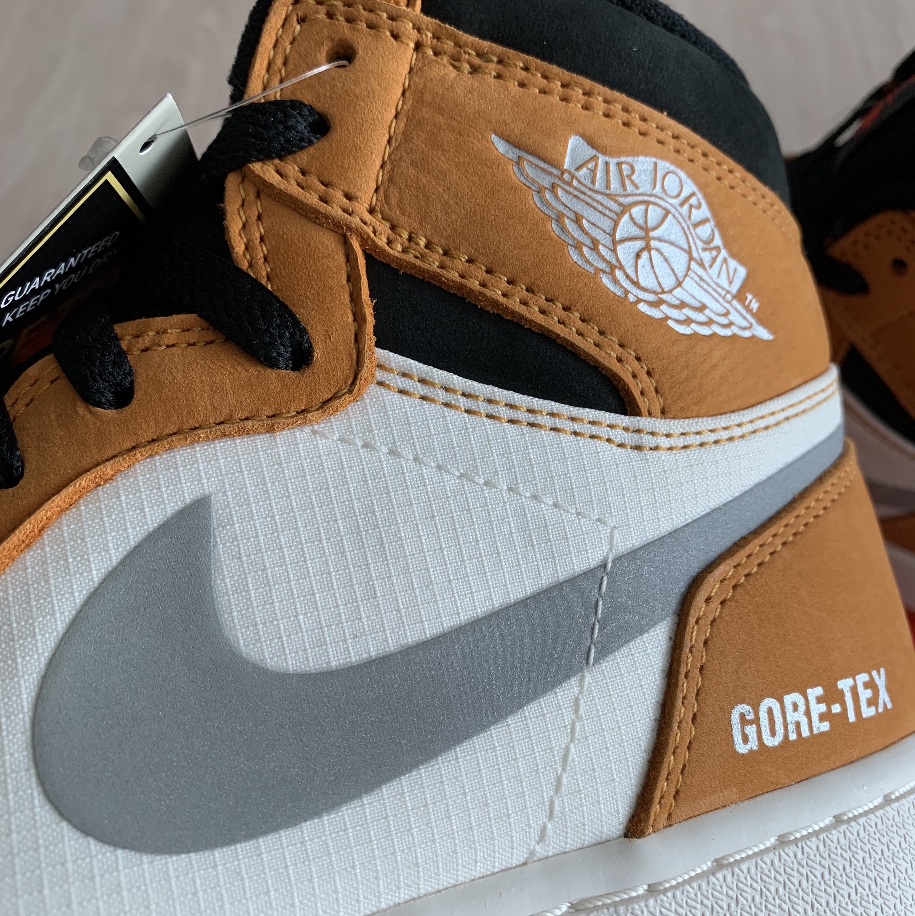 Jordan 1 Element Gore-Tex Light Curry 착용 스타일 - 4
