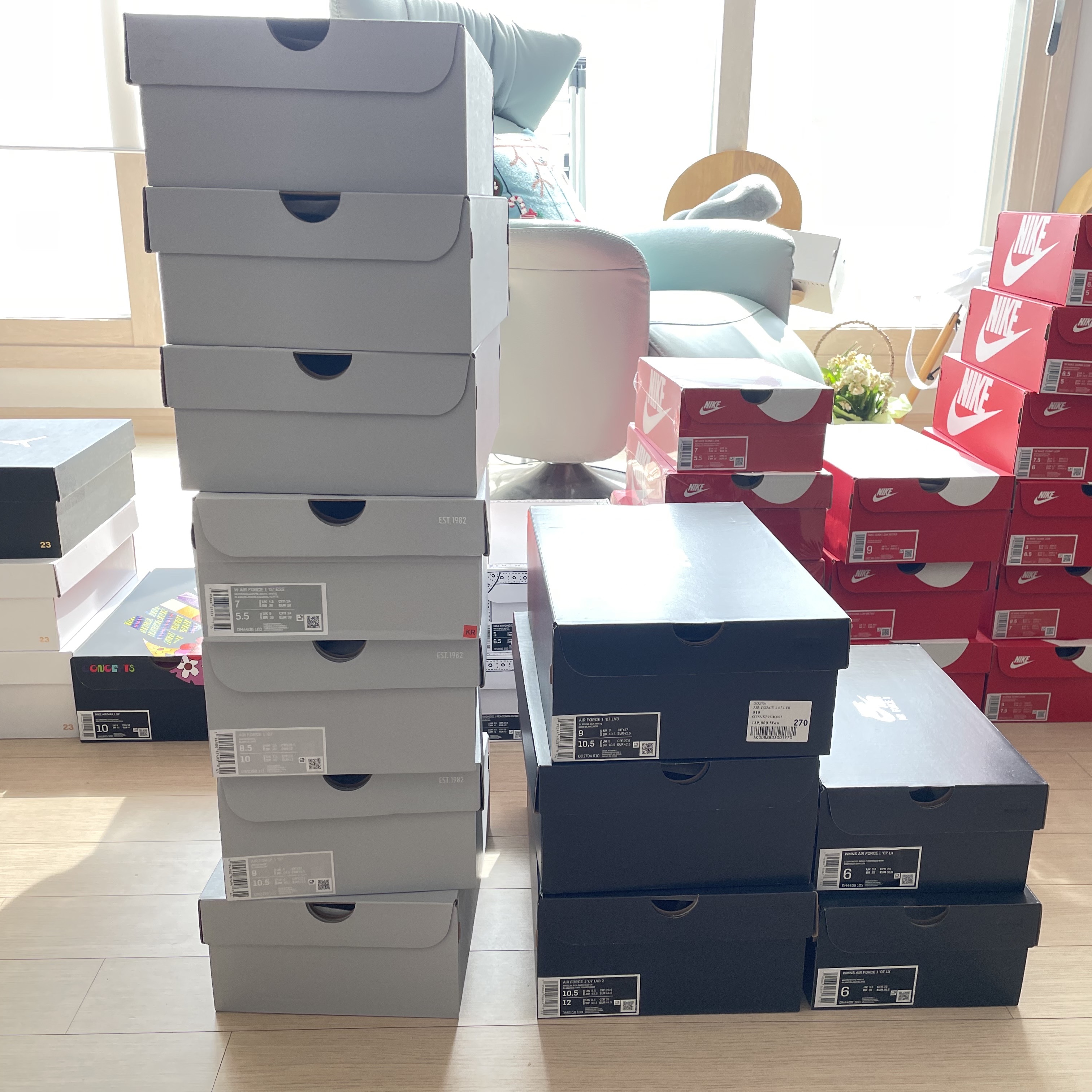 Nike Air Force 1 '07 Low White, (W) Nike Air Force 1 '07 Essential Paisley Swoosh White Black 착용 스타일