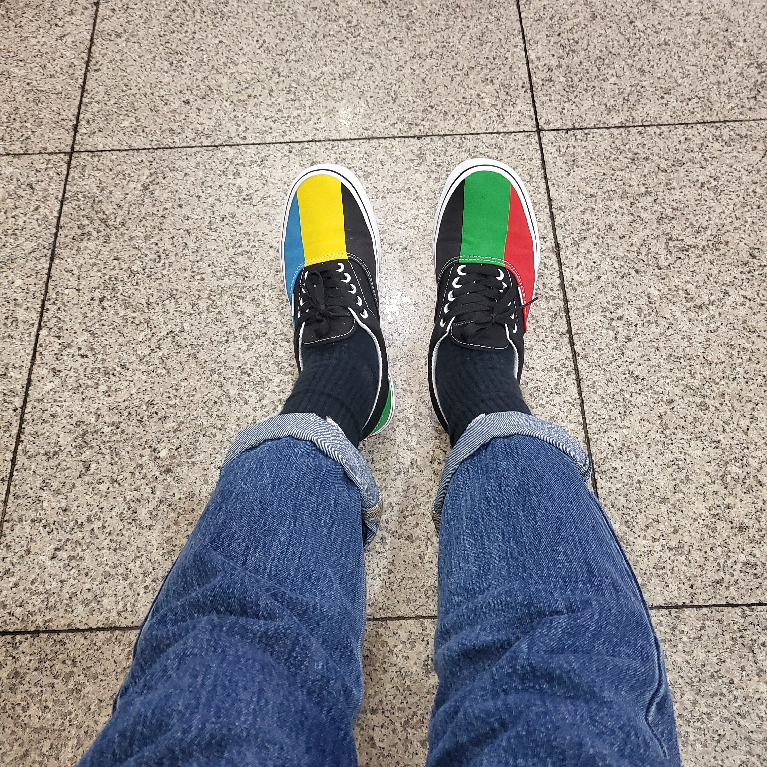 Vans Spirit Era Multi-Color 착용 스타일