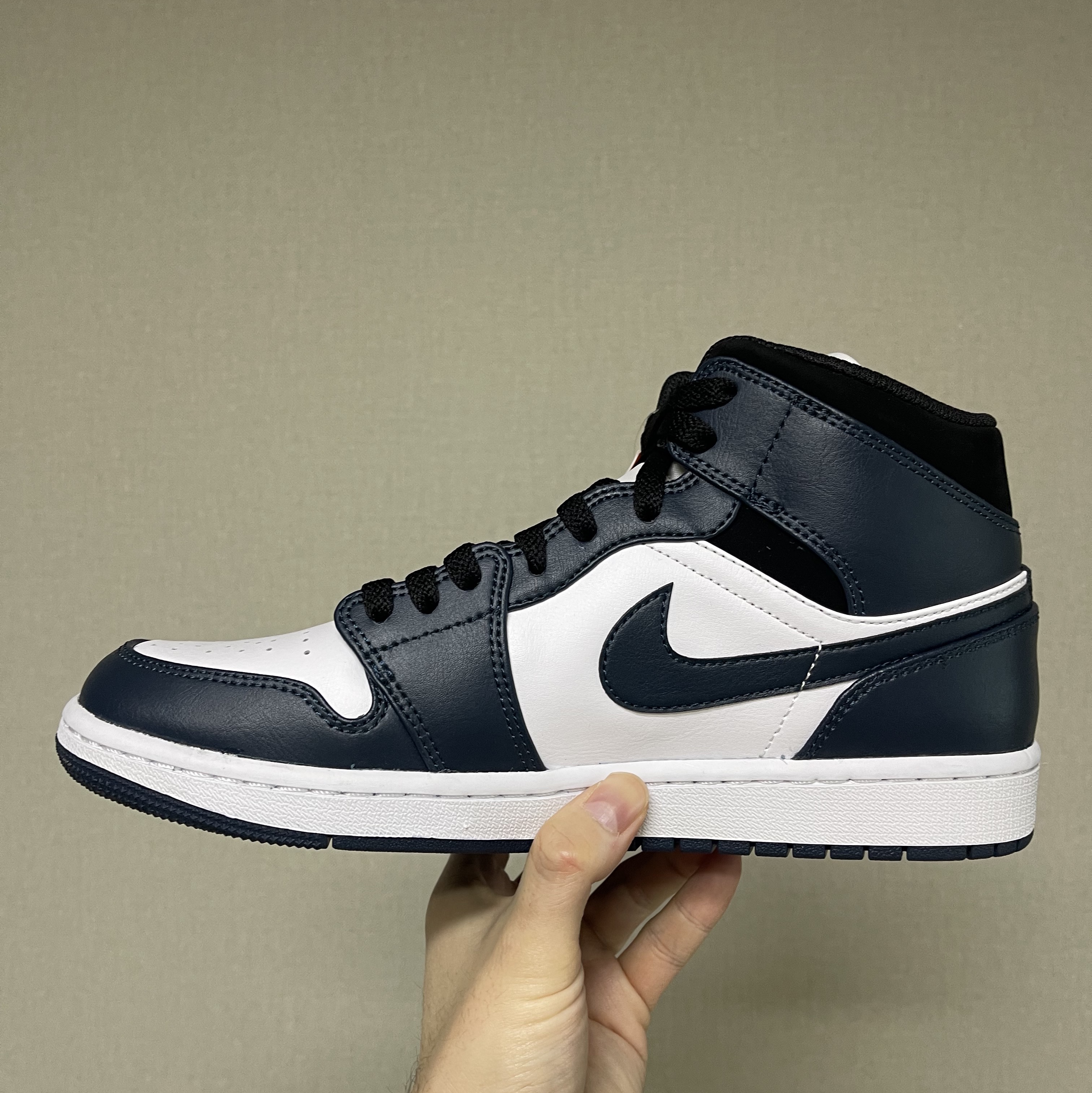 Jordan 1 Mid Dark Teal 착용 스타일 - 1