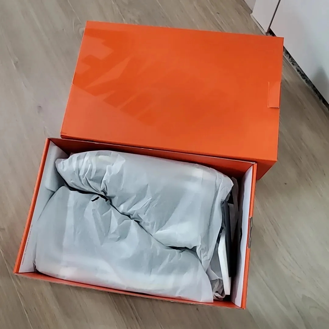 Nike x Sacai x Jean Paul Gaultier VaporWaffle Black White 착용 스타일 - 4