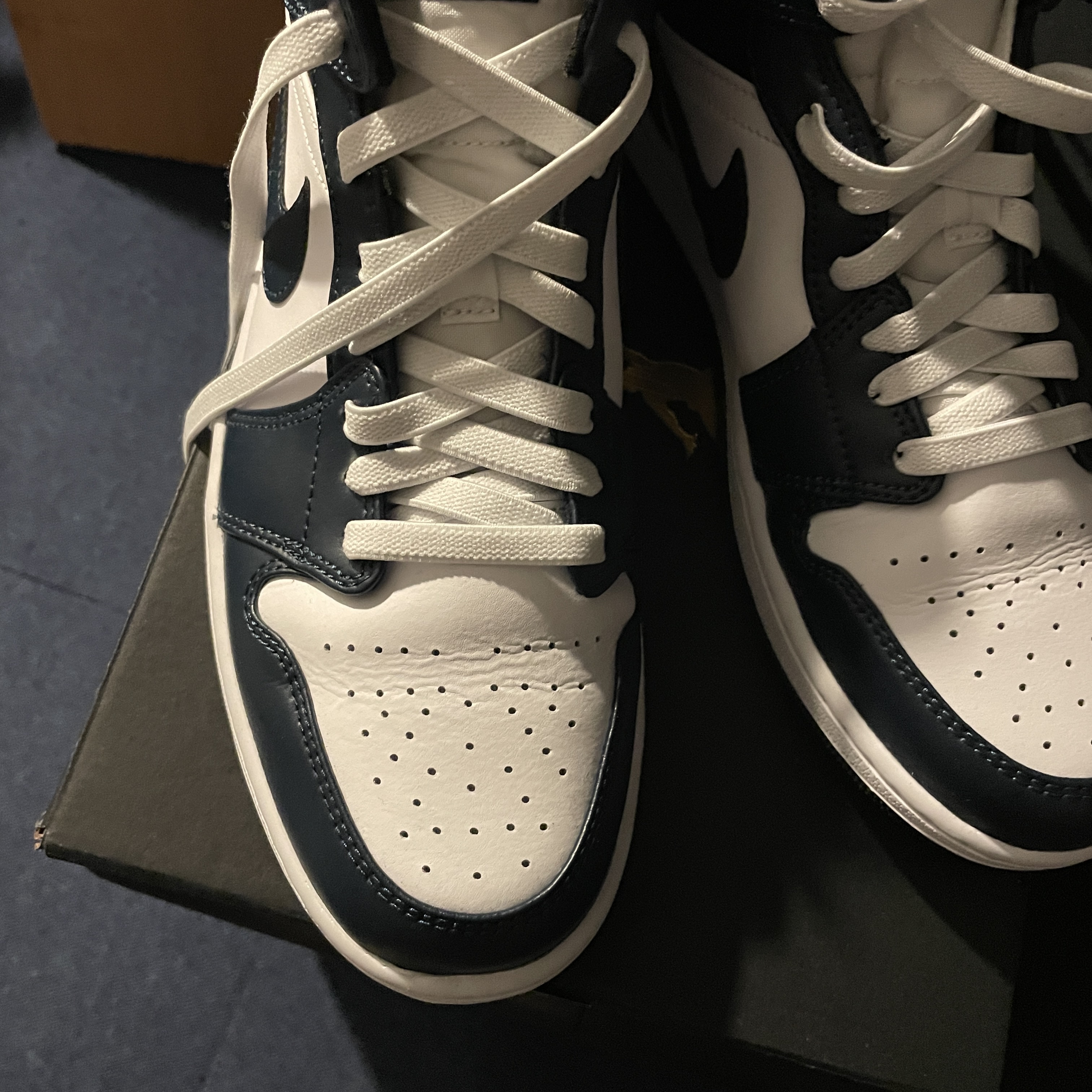 Jordan 1 Mid Dark Teal 착용 스타일 - 1
