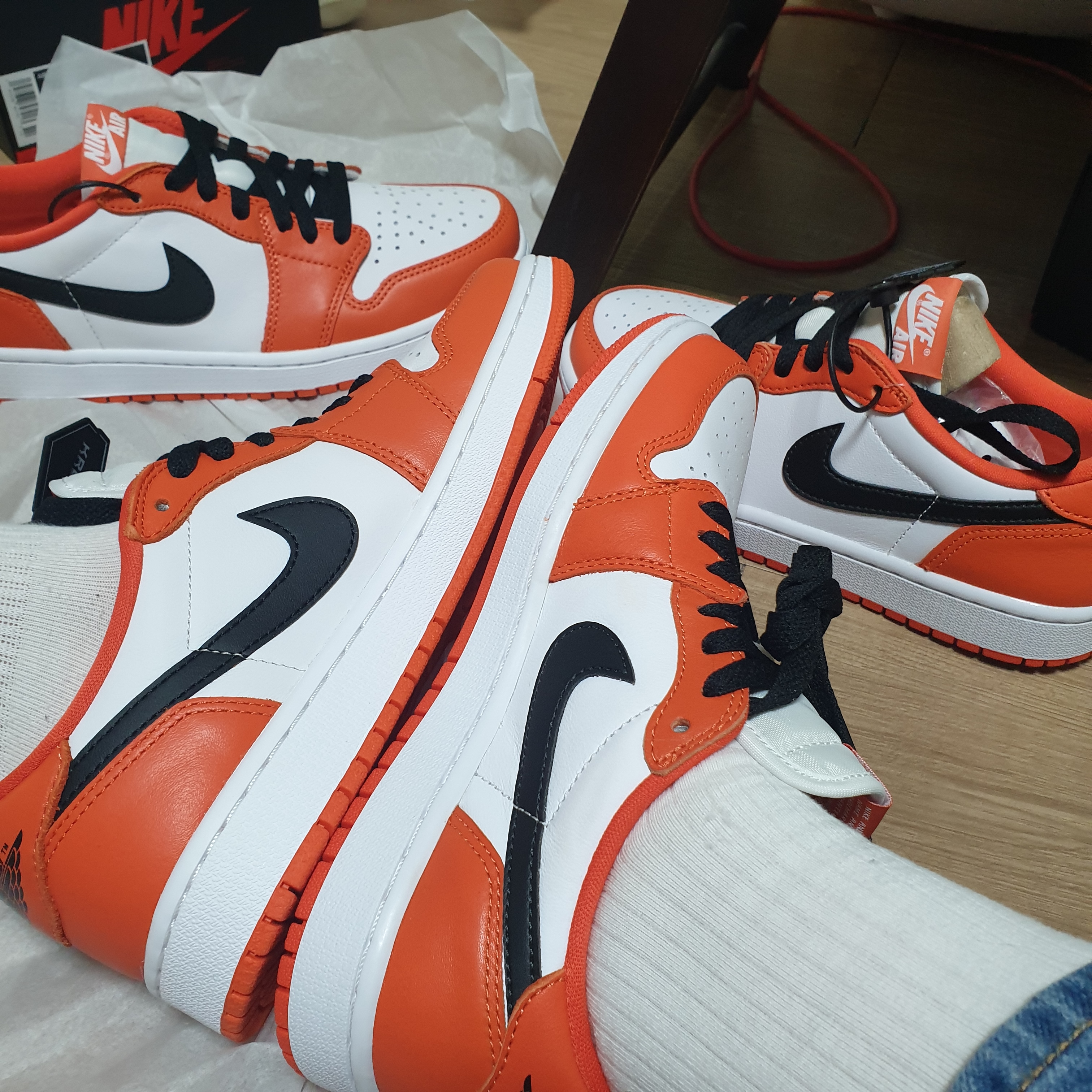 Jordan 1 Low OG Starfish 착용 스타일 - 2
