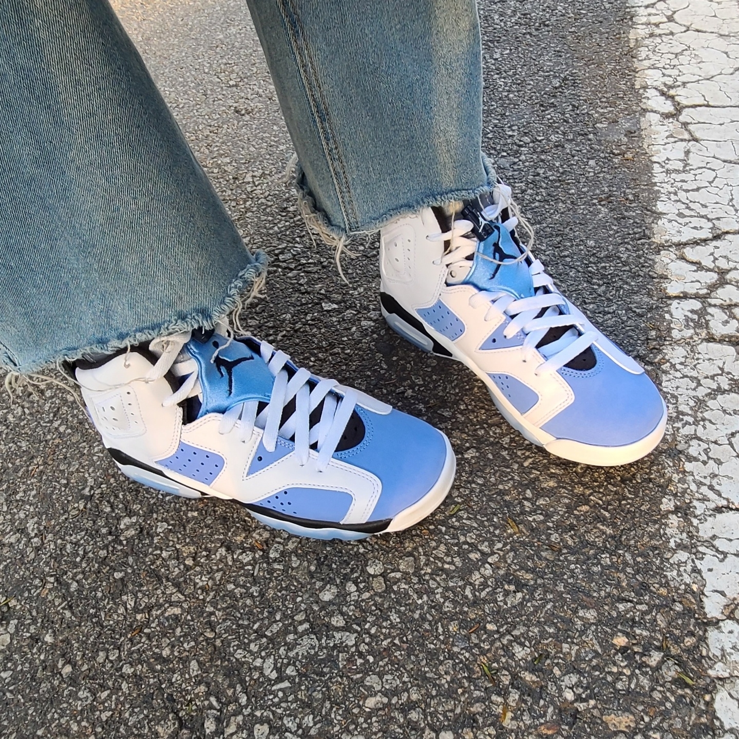 (GS) Jordan 6 Retro University Blue 착용 스타일 - 2