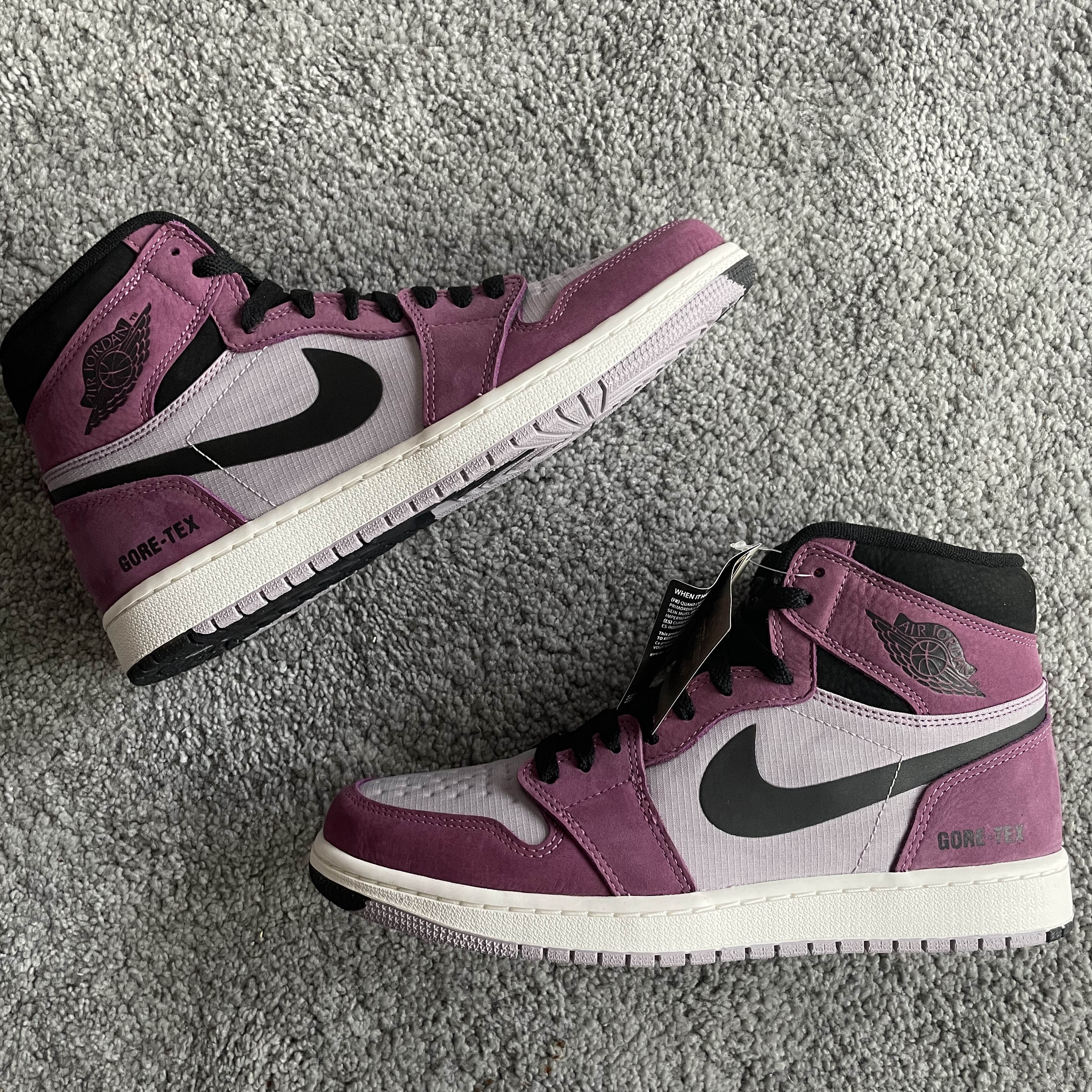 Jordan 1 Element Gore-Tex Berry 착용 스타일 - 1