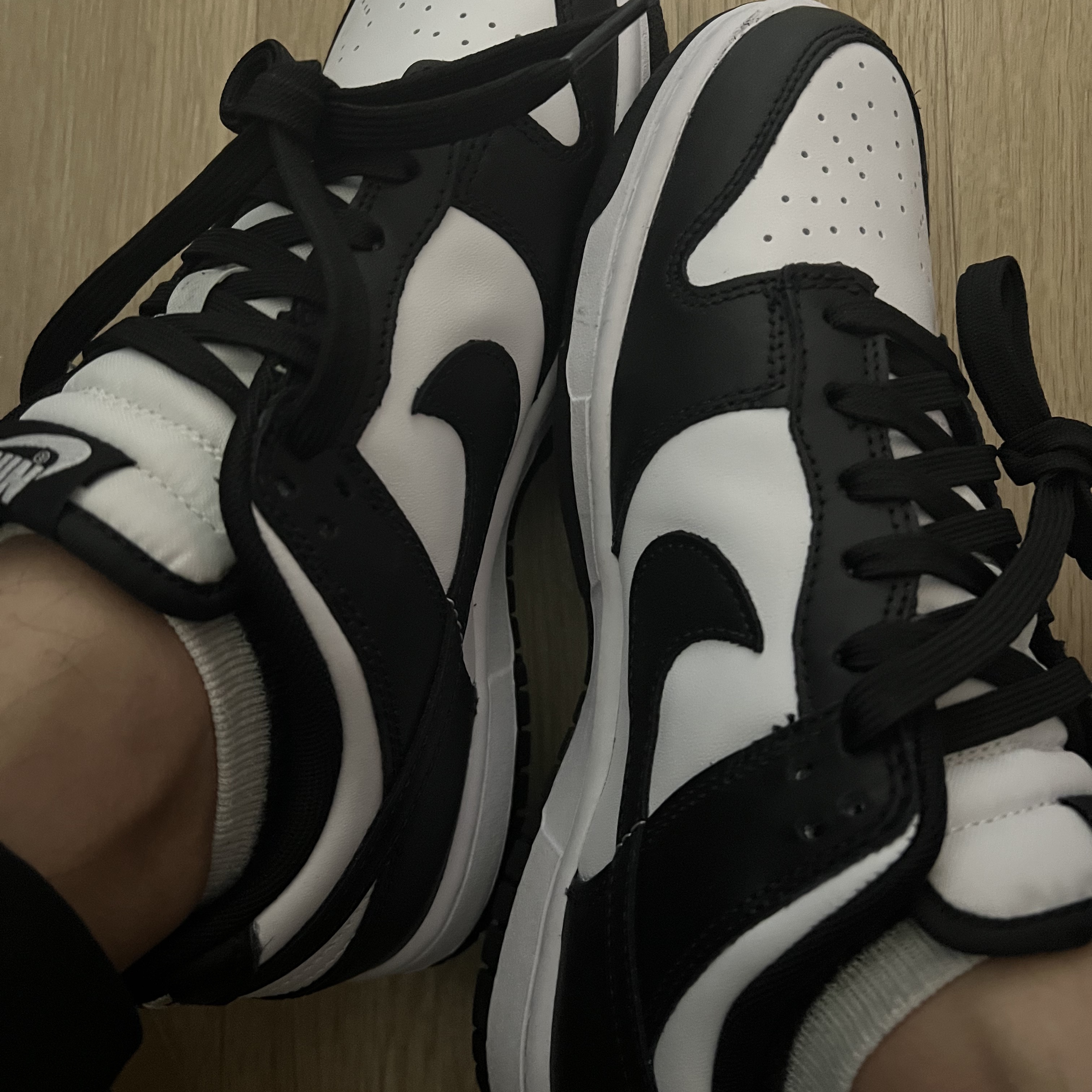 Nike Dunk Low Retro Black 착용 스타일
