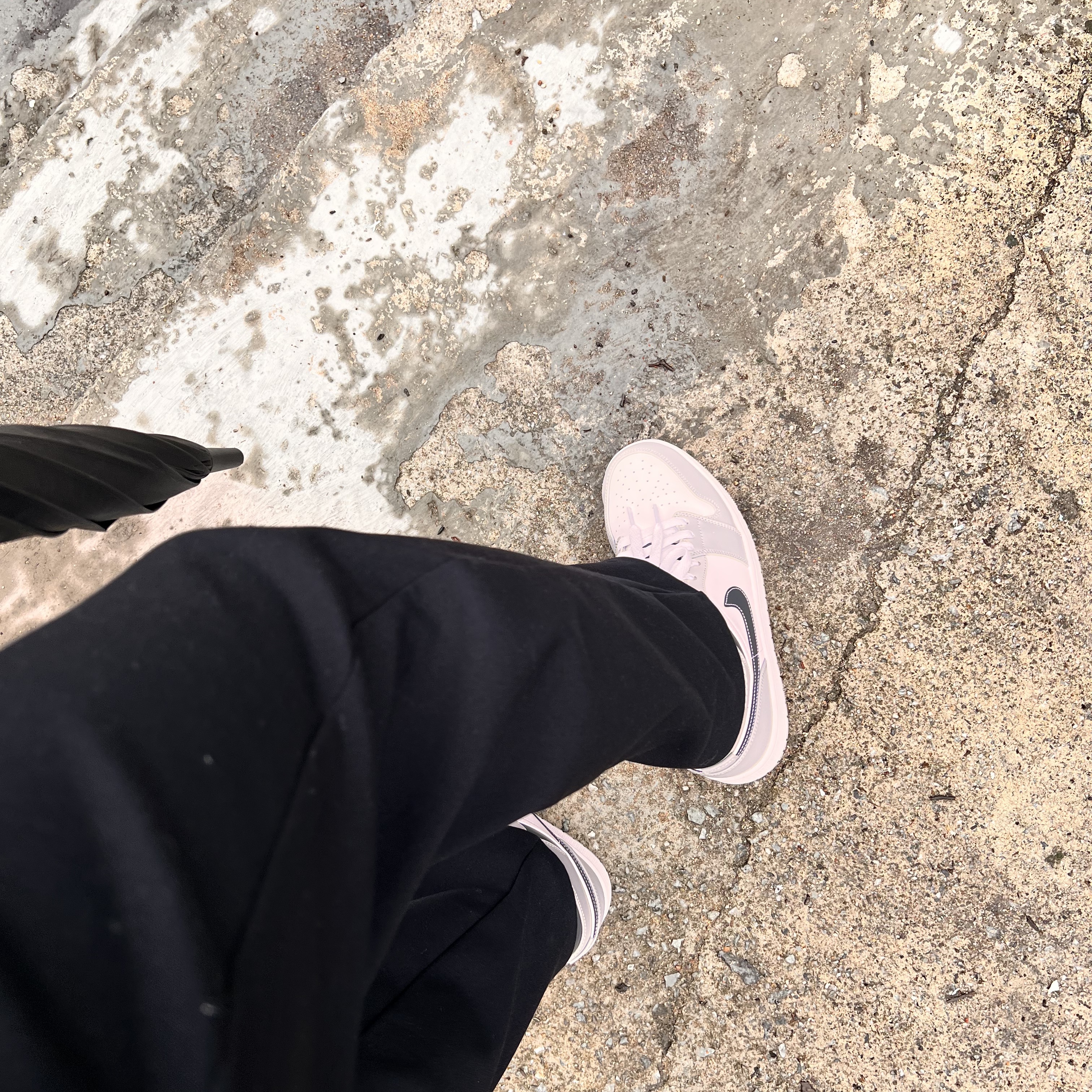 Jordan 1 Mid Light Smoke Grey Anthracite 착용 스타일 - 4