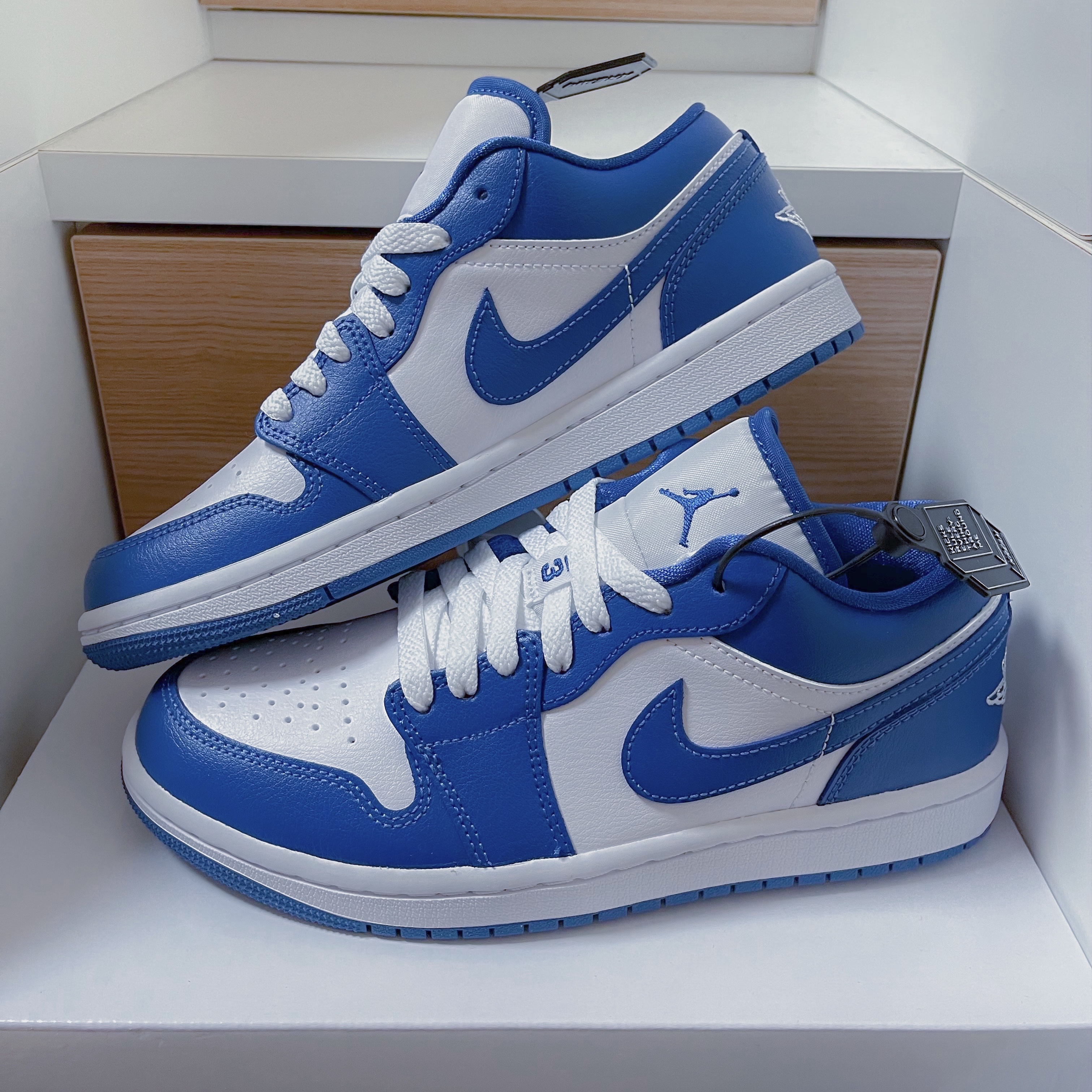 (W) Jordan 1 Low White Dark Marina Blue 착용 스타일
