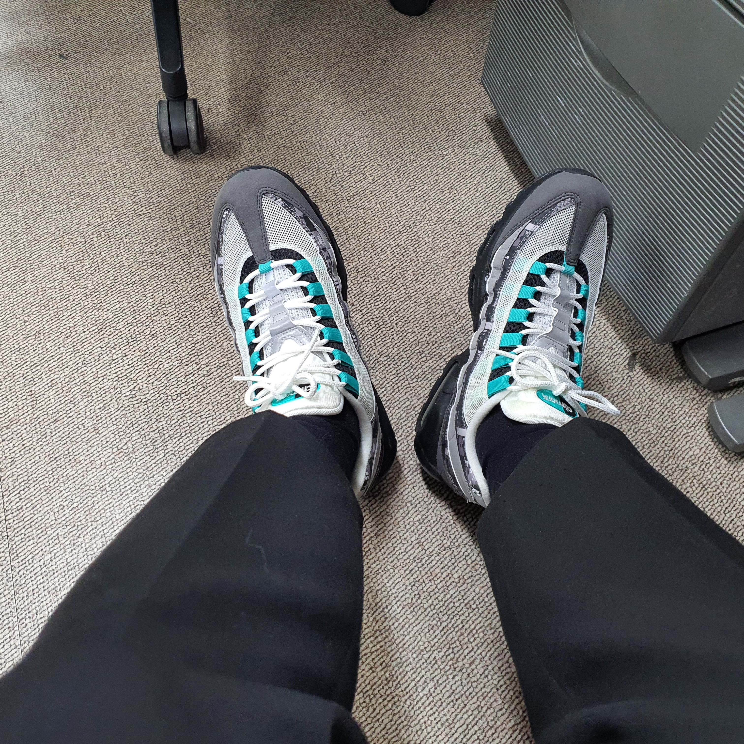 Nike x Atmos Air Max 95 We Love Nike Clear Jade 착용 스타일
