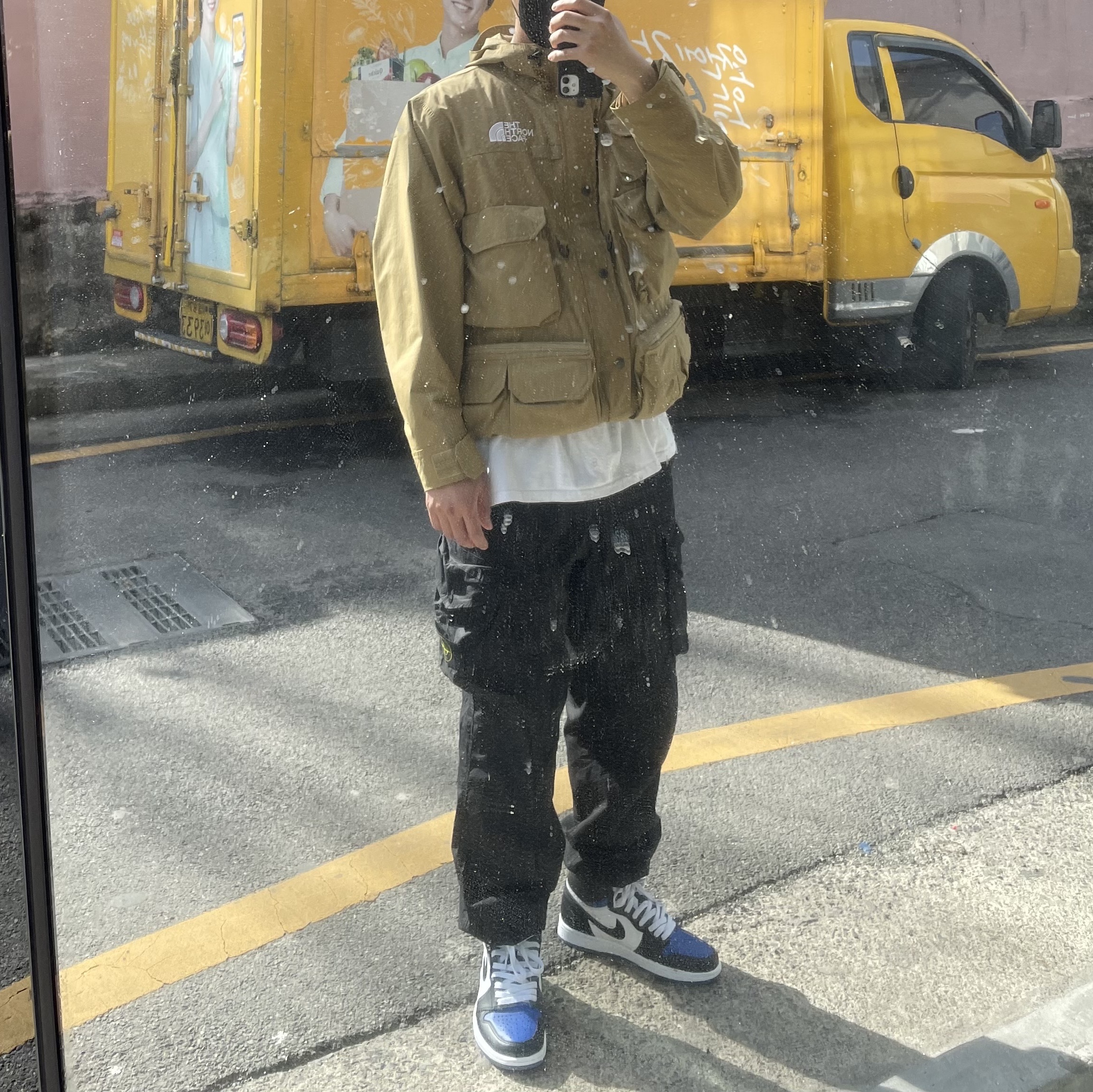 Stone Island 30203 Cargo Pants 5 Pockets Black - 21SS, Jordan 1 Retro High OG Royal Toe 착용 스타일