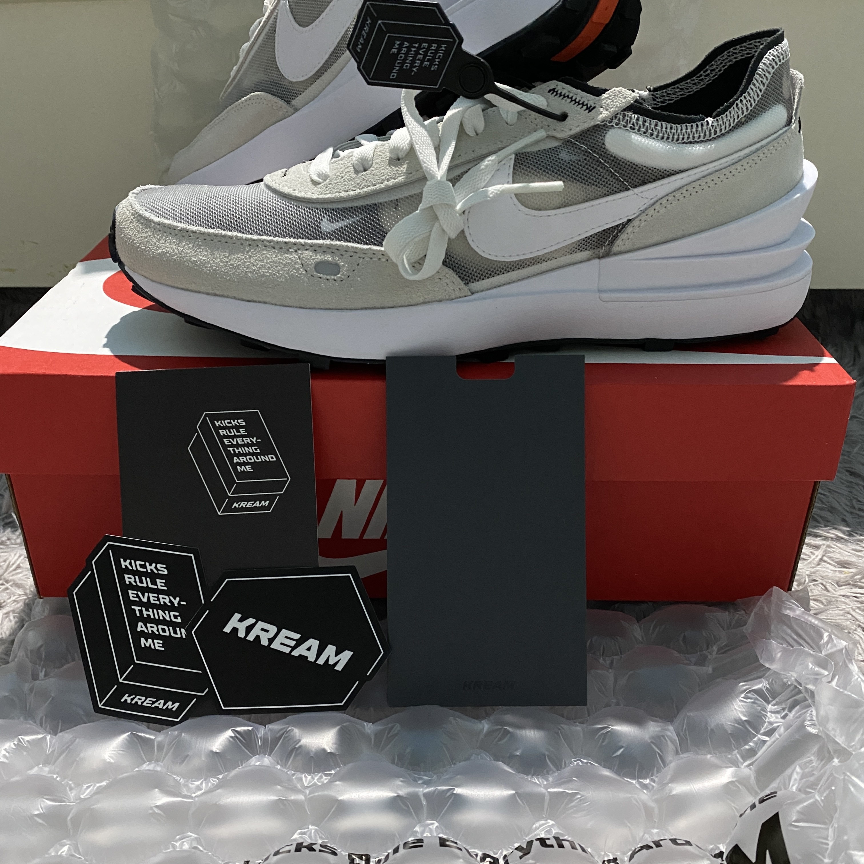 Nike Waffle One Infinite Lilac 착용 스타일