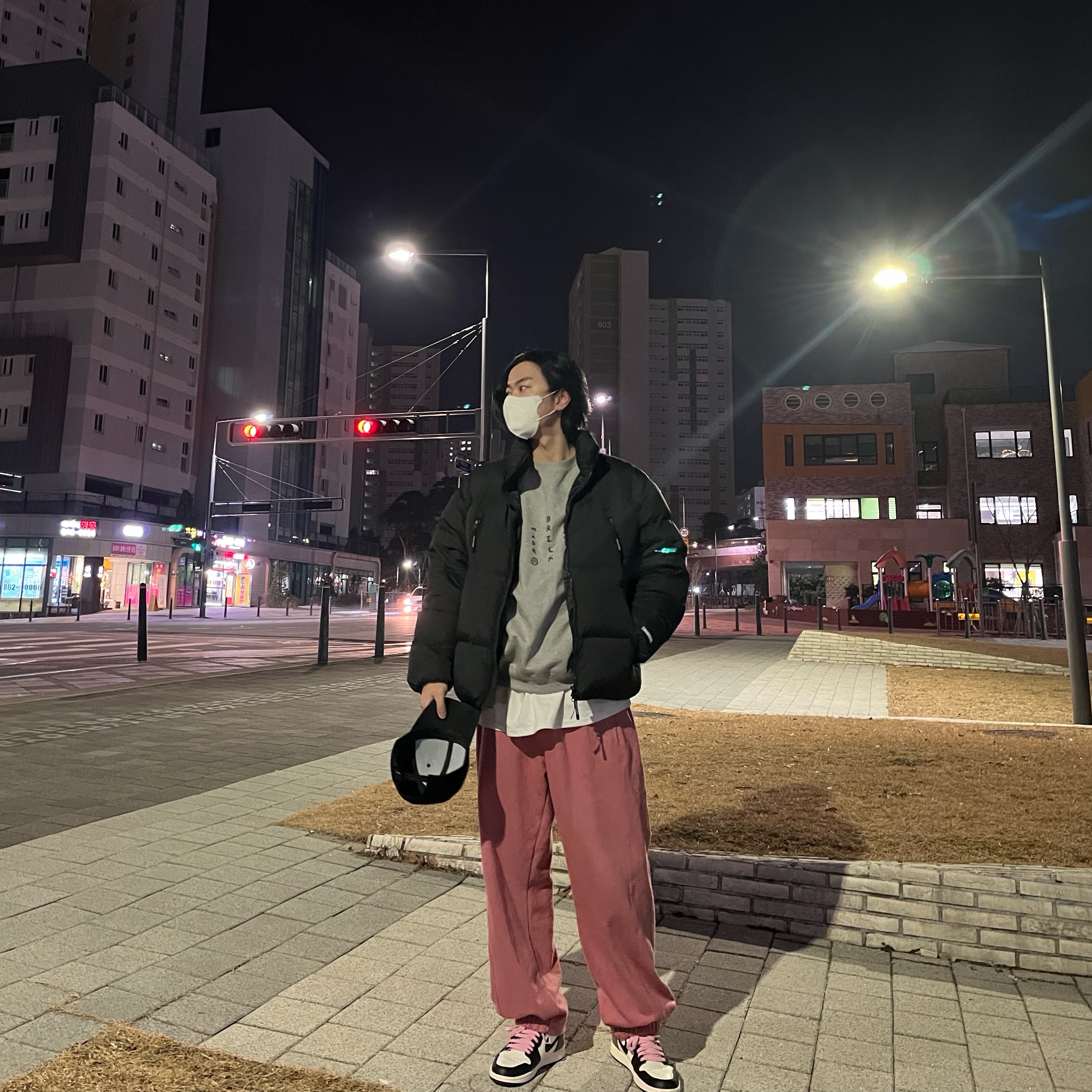 Jordan 1 Retro High OG Black Mocha 착용 스타일