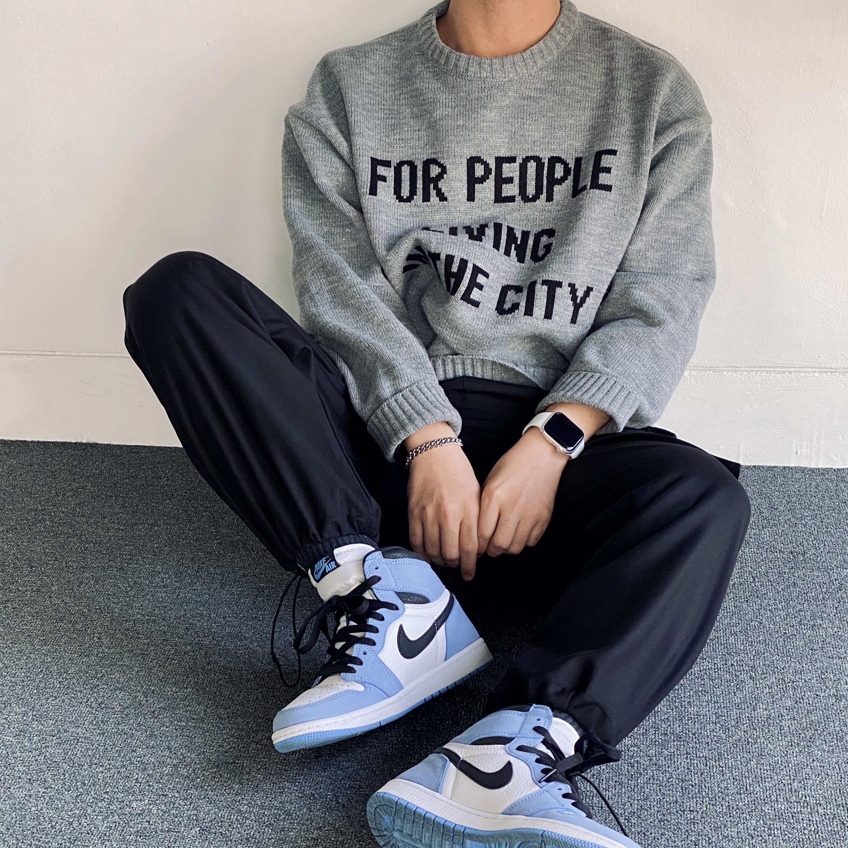 Jordan 1 Retro High OG University Blue 착용 스타일