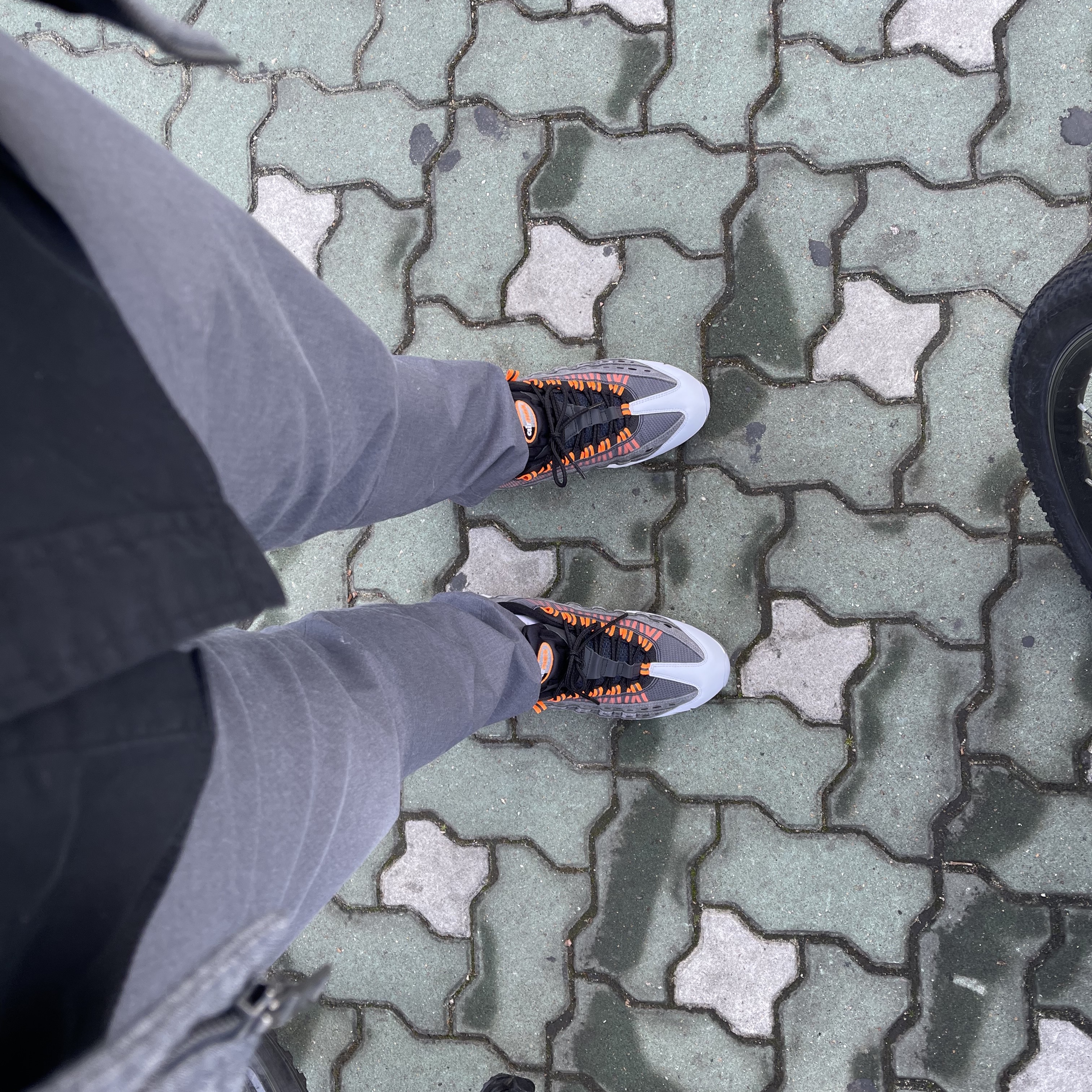 Nike x Kim Jones Air Max 95 Total Orange 착용 스타일 - 3