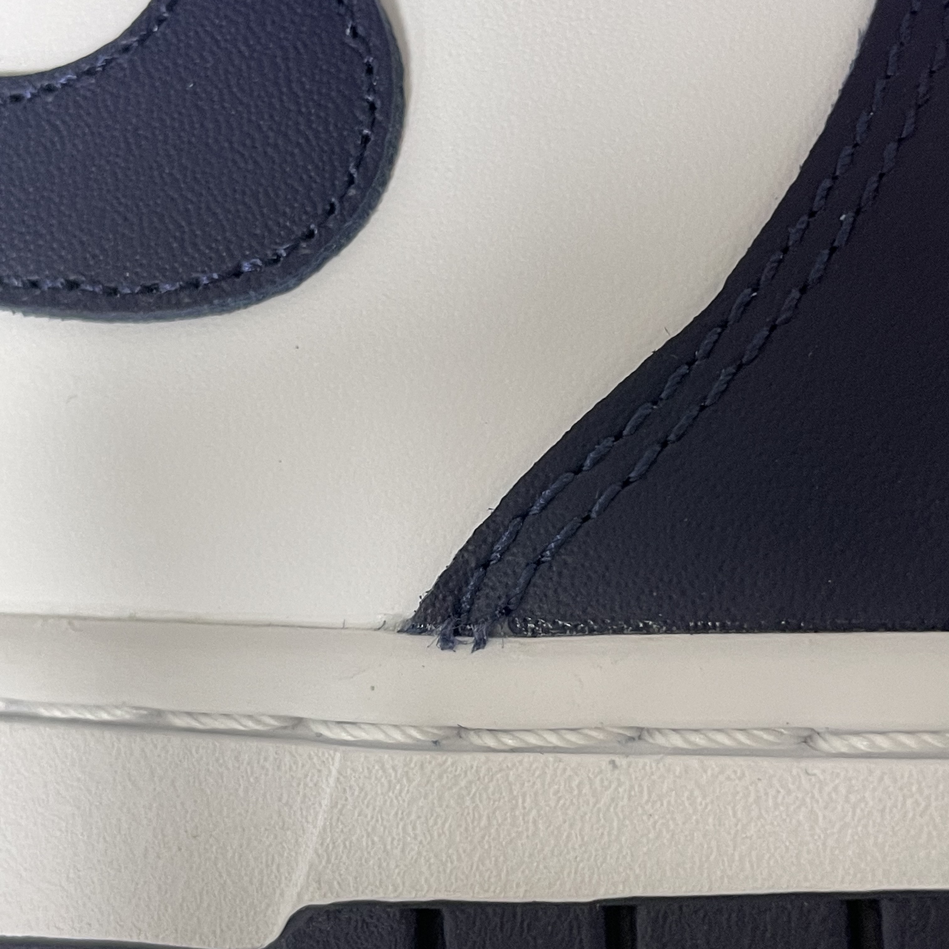 Nike Dunk High Retro Championship Navy 착용 스타일 - 2